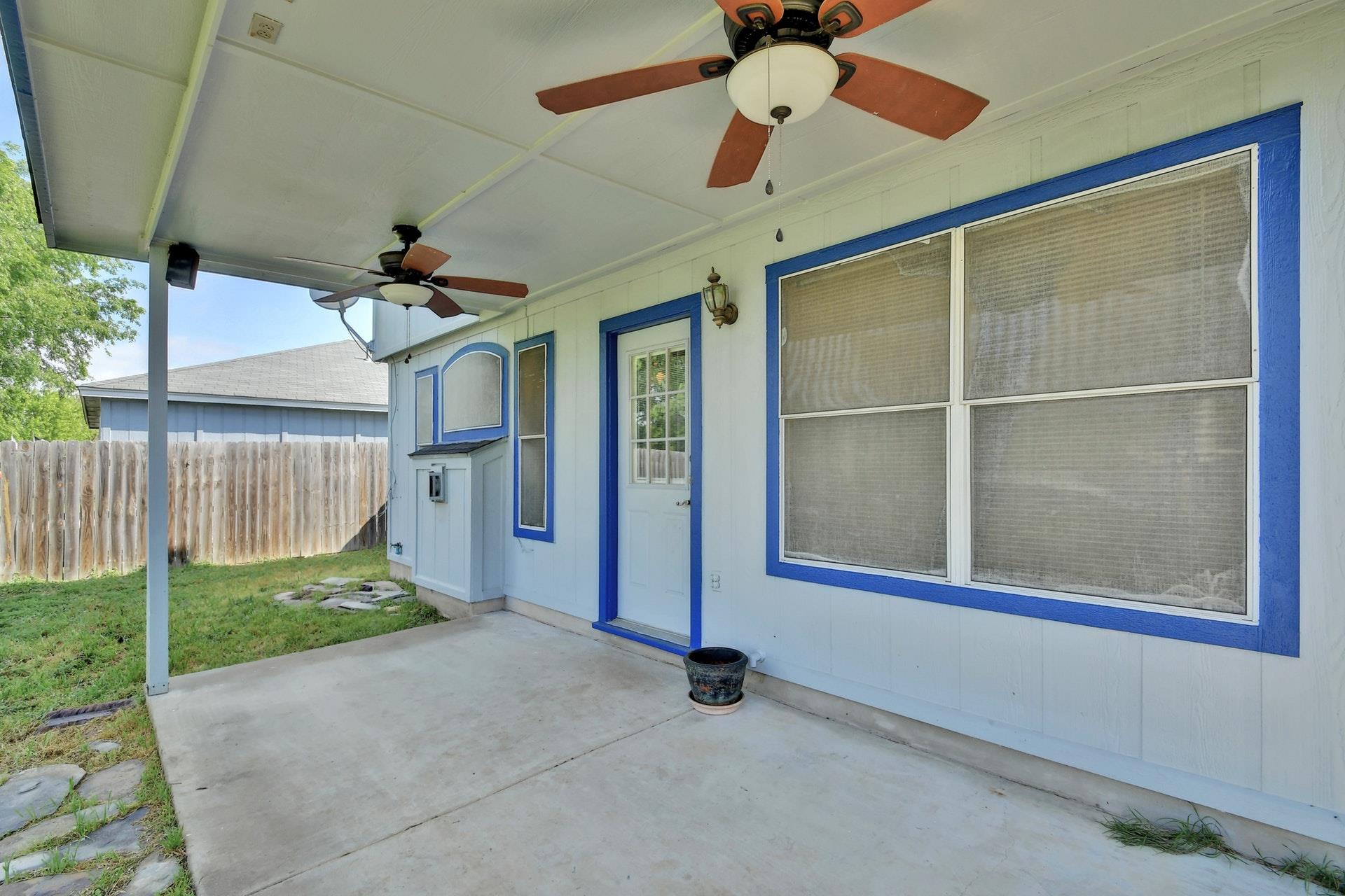 1609 Lantern Light Dr, Round Rock, TX 78681