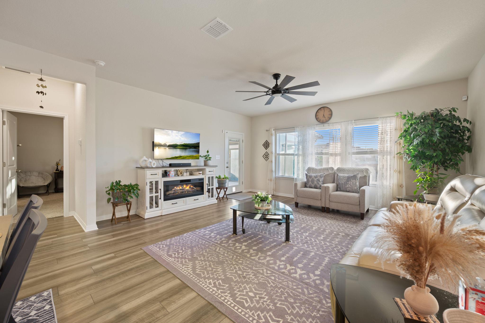 1646 Homestead Farms Dr, Round Rock, TX 78665