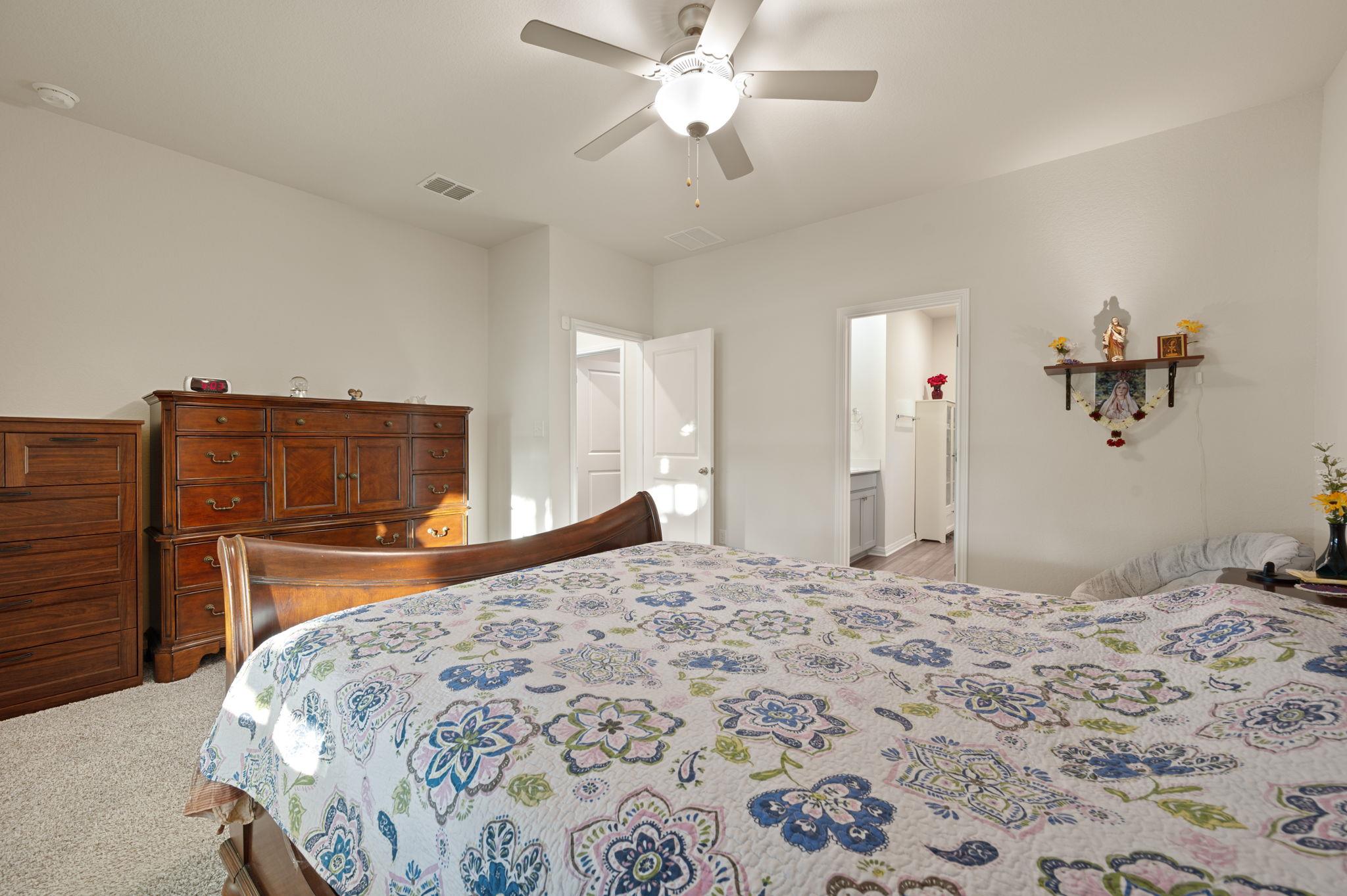 1646 Homestead Farms Dr, Round Rock, TX 78665