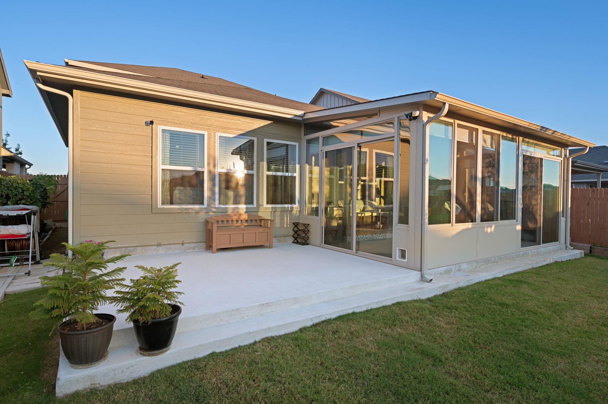 1646 Homestead Farms Dr, Round Rock, TX 78665