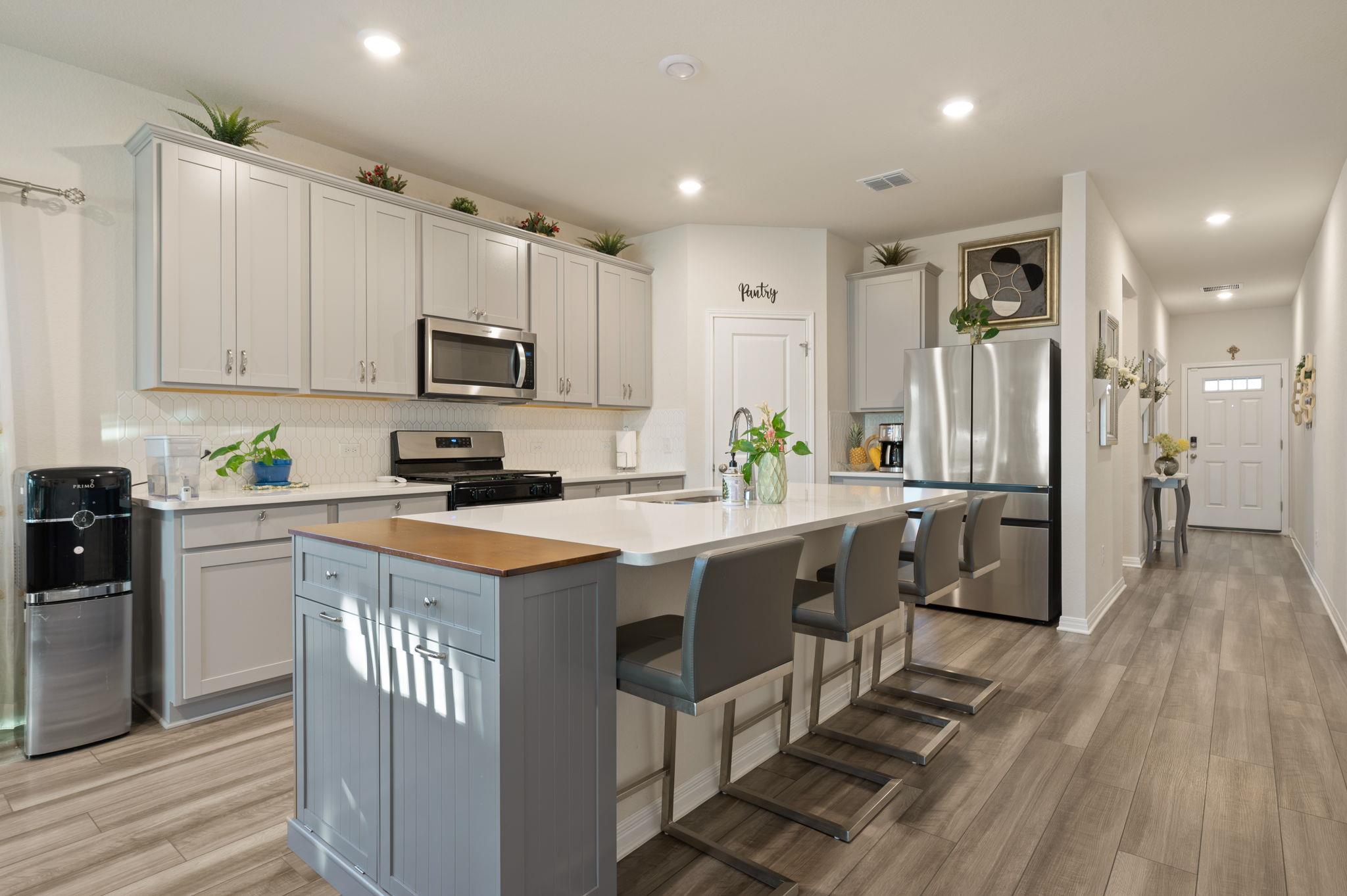 1646 Homestead Farms Dr, Round Rock, TX 78665