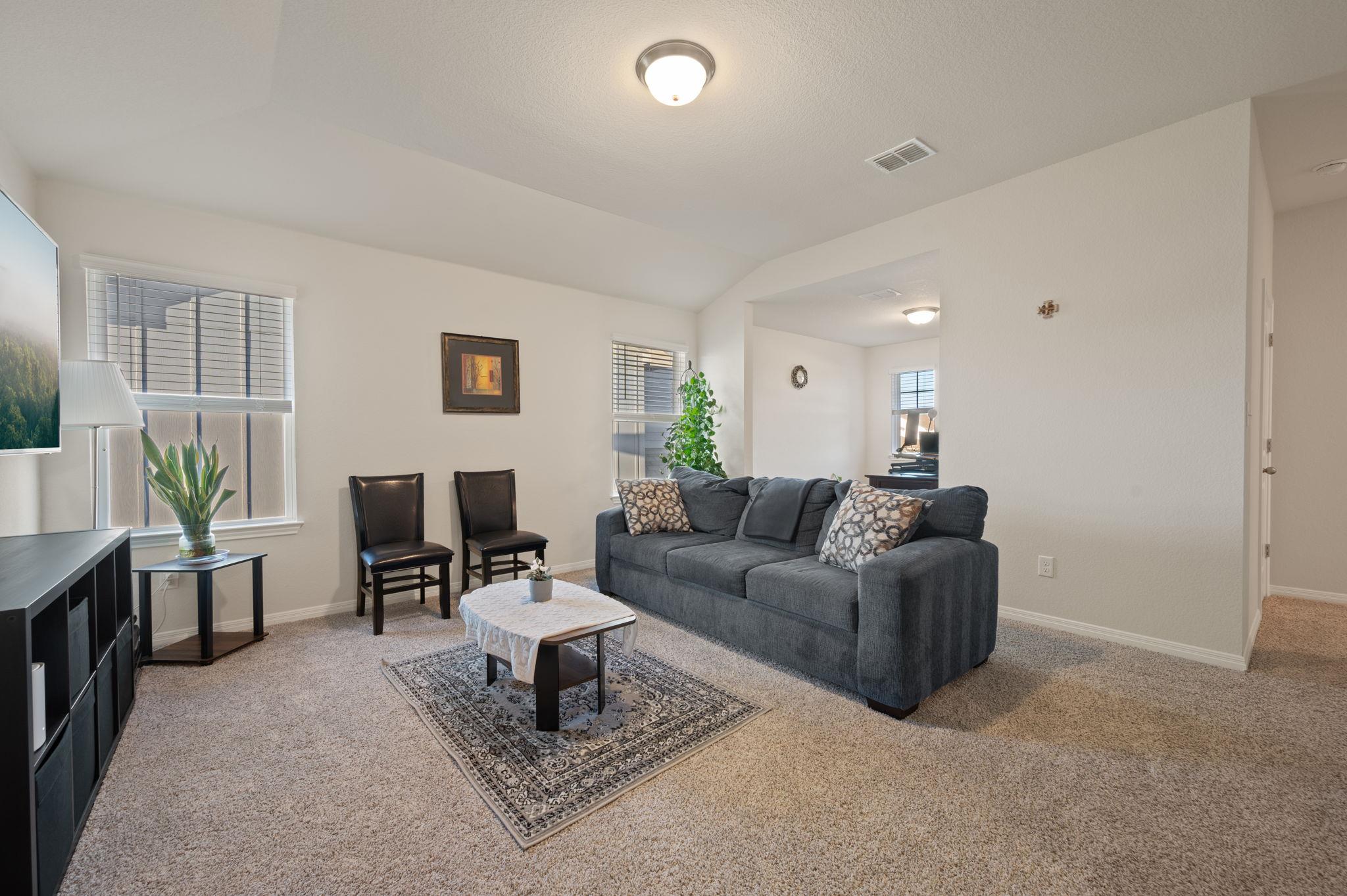 1646 Homestead Farms Dr, Round Rock, TX 78665