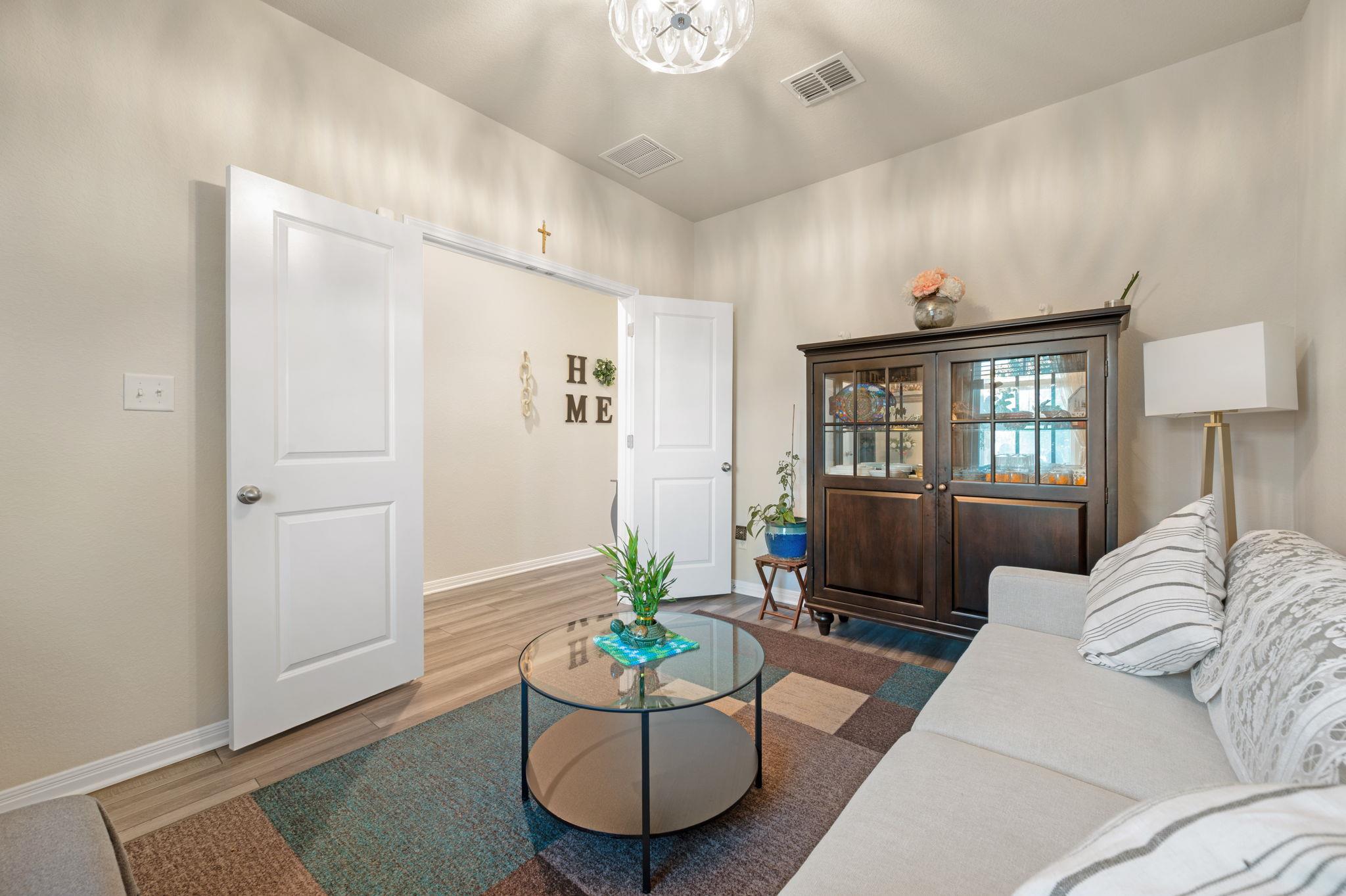 1646 Homestead Farms Dr, Round Rock, TX 78665