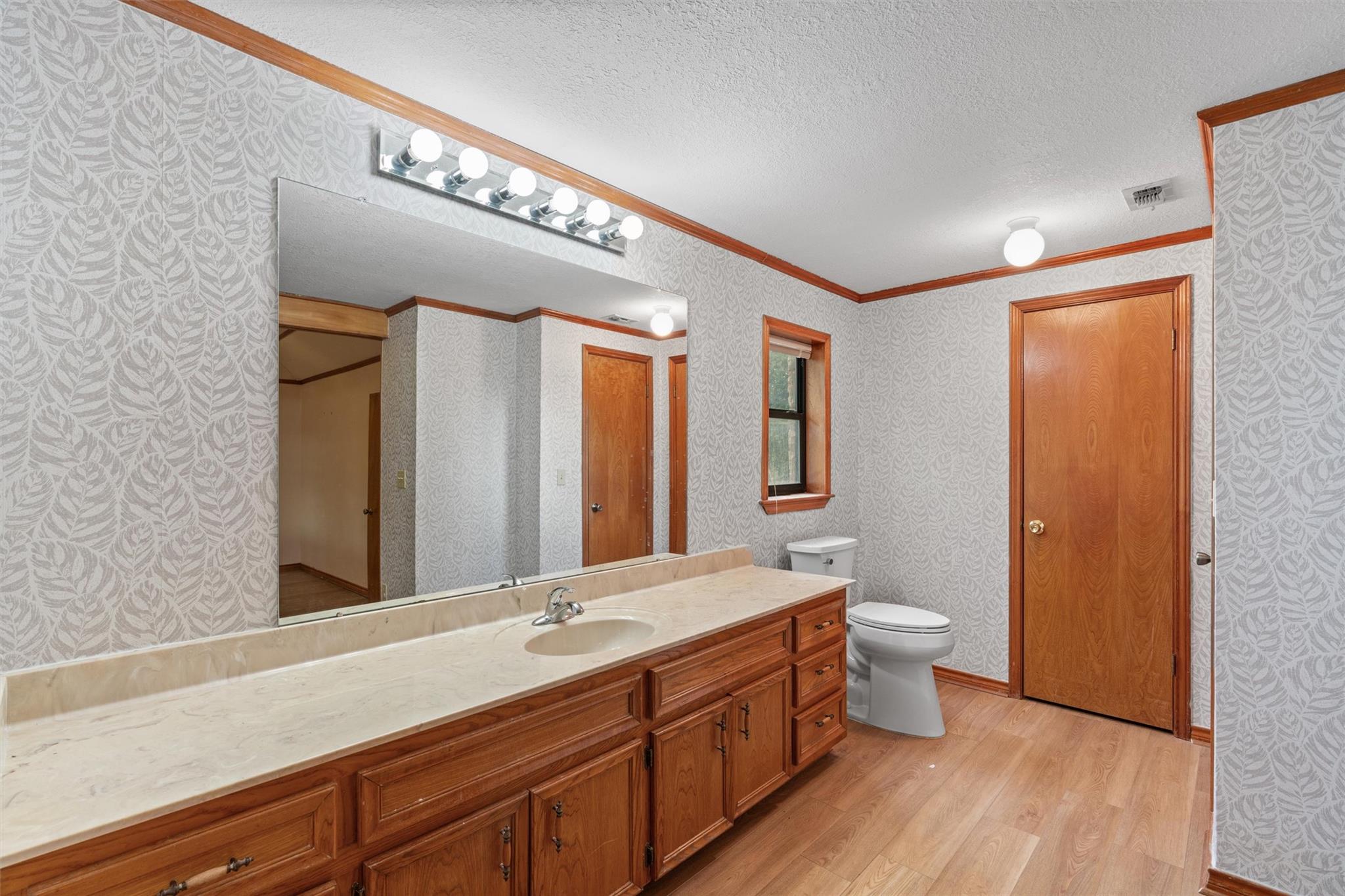 400 County Road 440 Rds, Thrall, TX 76578