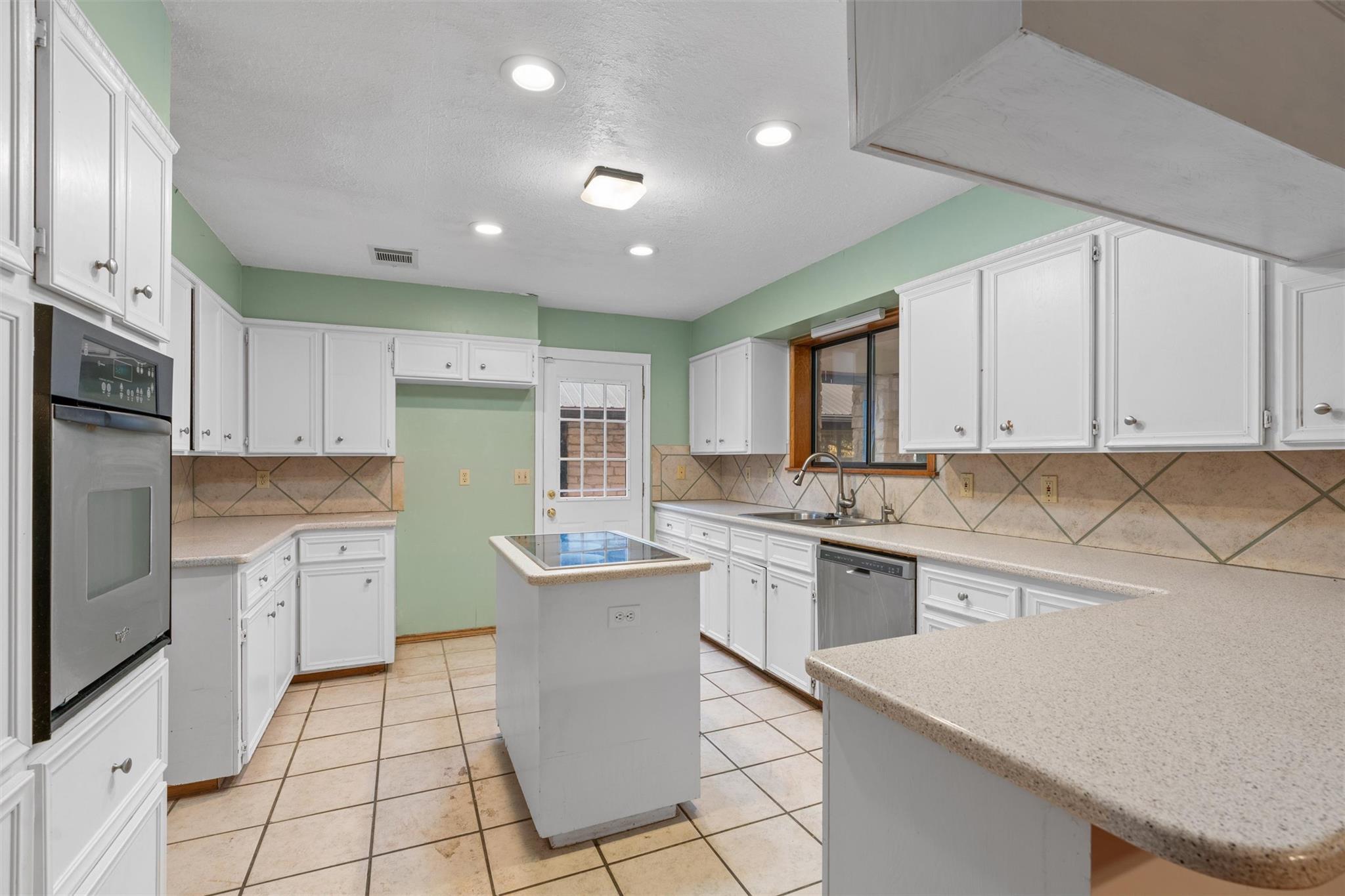 400 County Road 440 Rds, Thrall, TX 76578