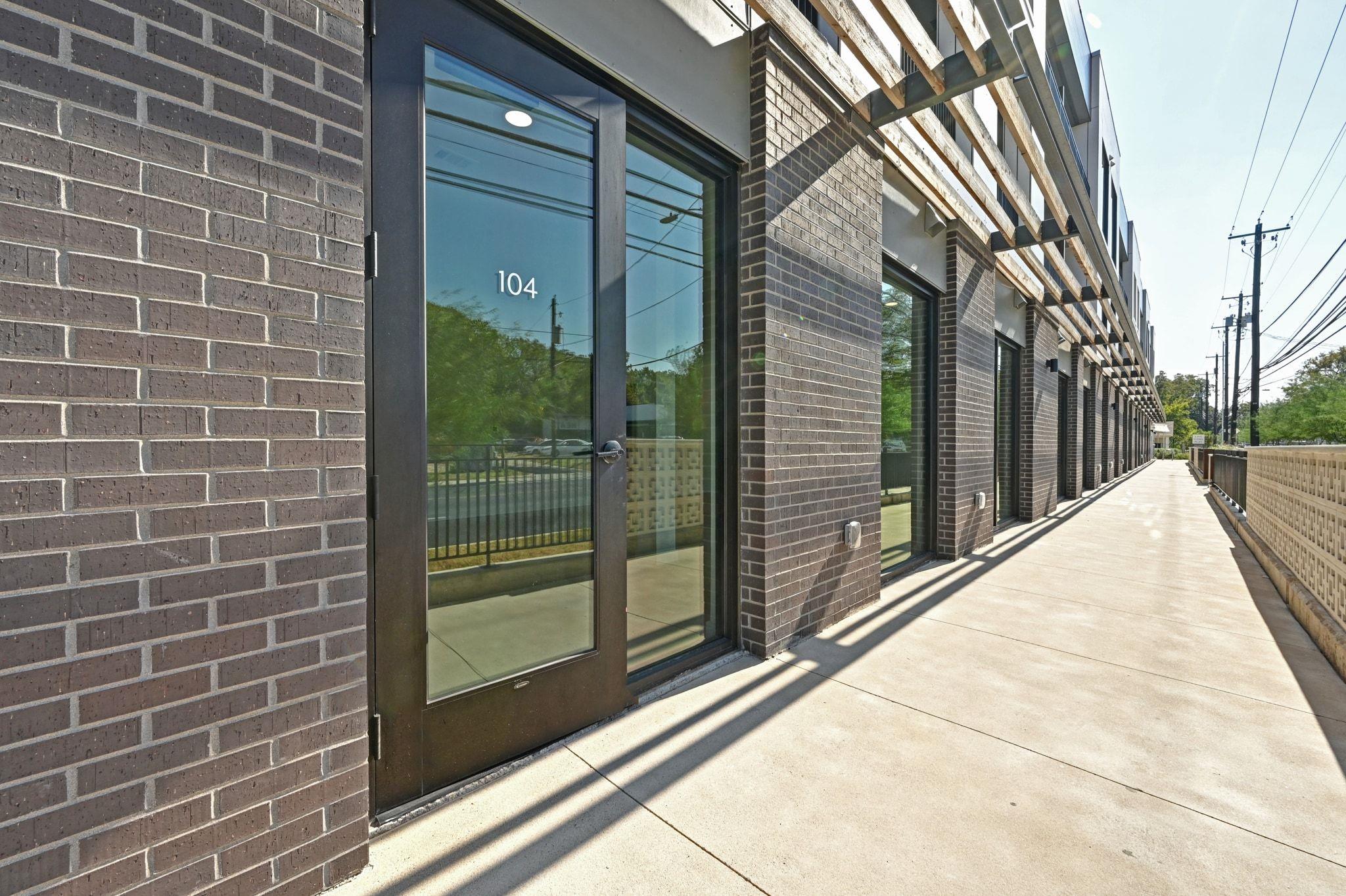 2209 S 1st St # 104, Austin, TX 78704