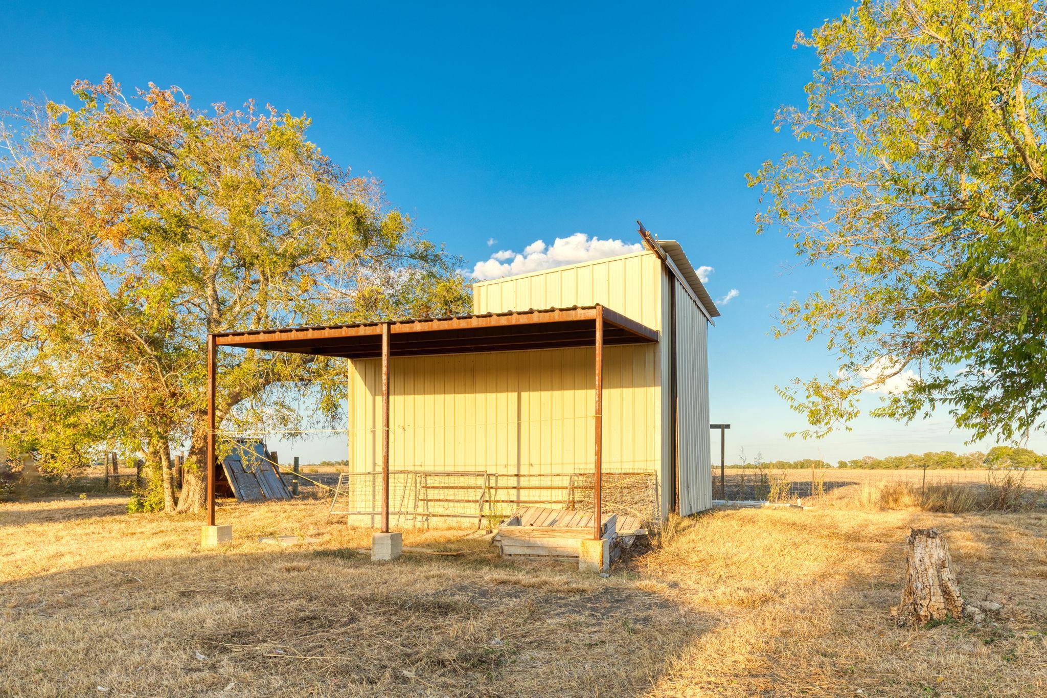 645 Old Luling Rd, Lockhart, TX 78644