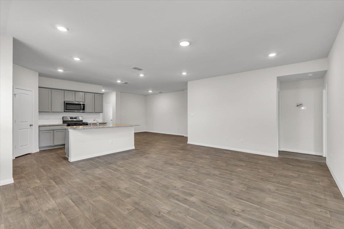 13800 Dismuke Dr, Manor, TX 78653