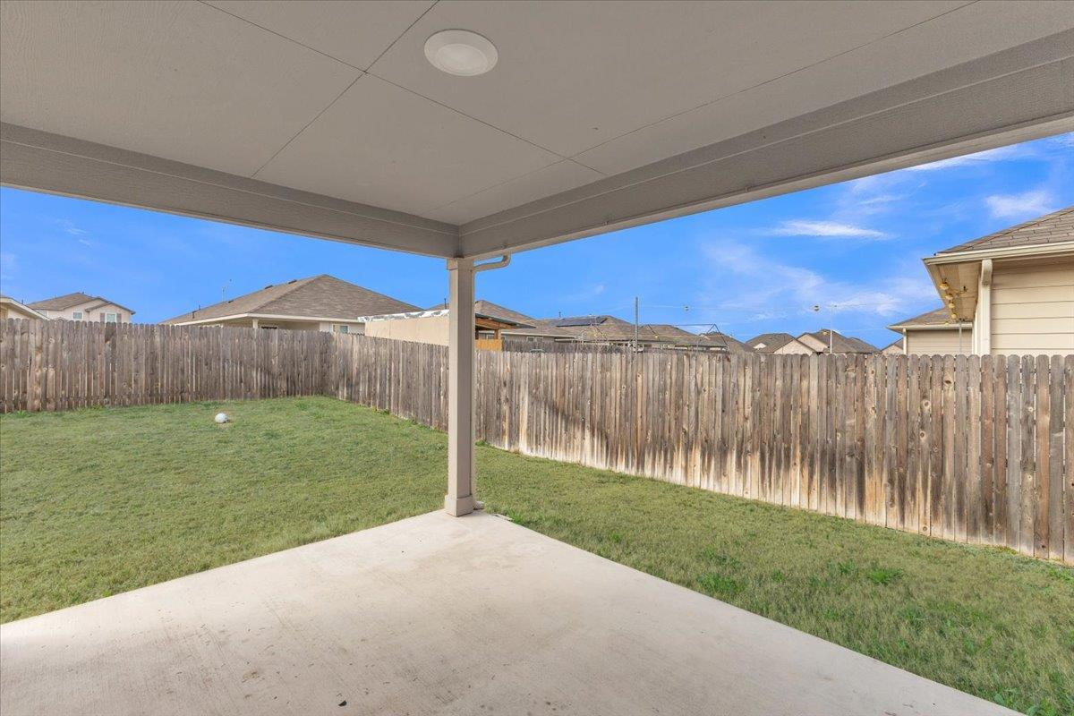 13800 Dismuke Dr, Manor, TX 78653