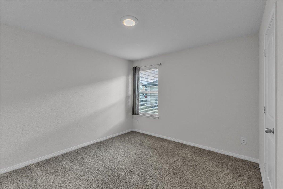 13800 Dismuke Dr, Manor, TX 78653