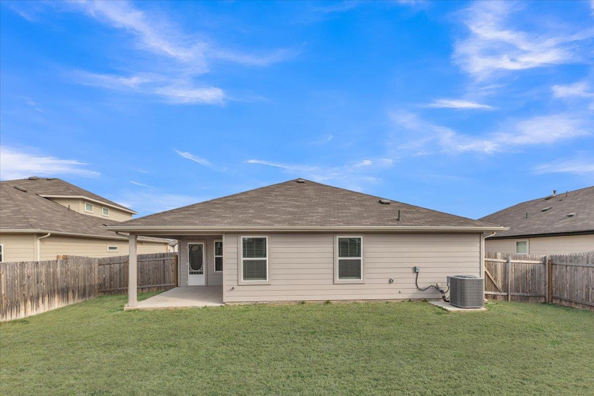 13800 Dismuke Dr, Manor, TX 78653