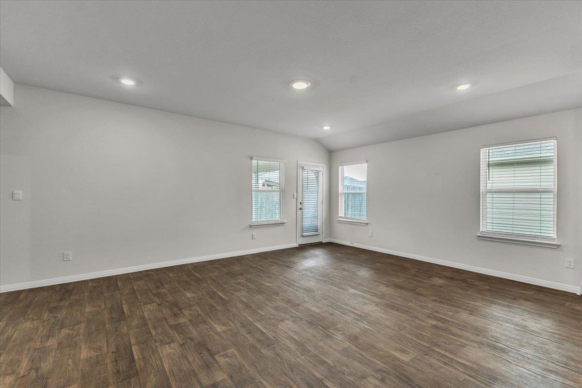 13800 Dismuke Dr, Manor, TX 78653