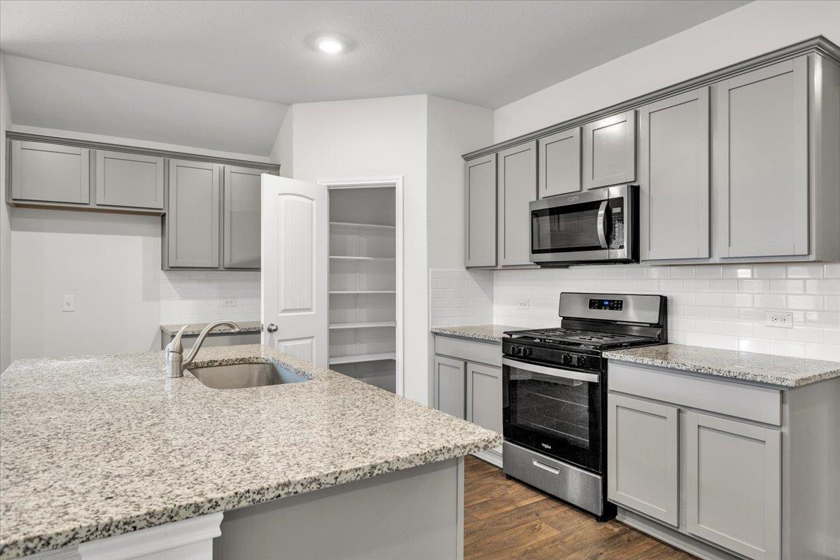 13800 Dismuke Dr, Manor, TX 78653