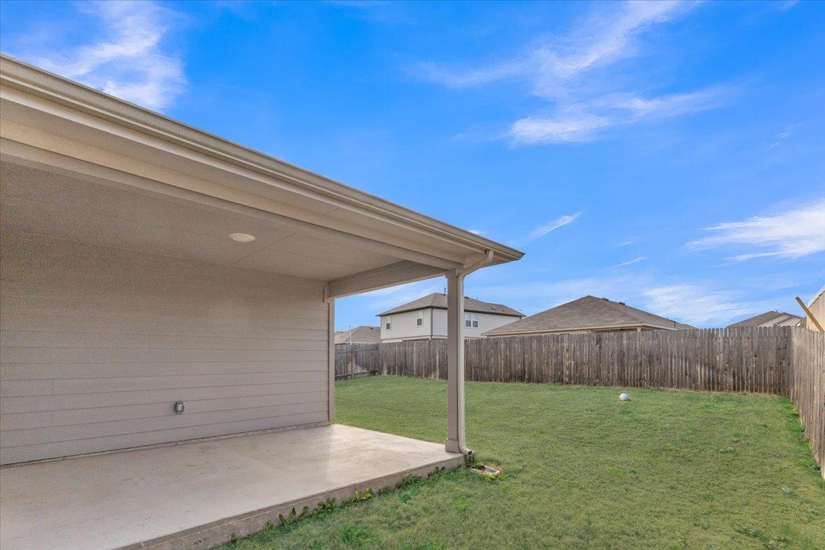 13800 Dismuke Dr, Manor, TX 78653