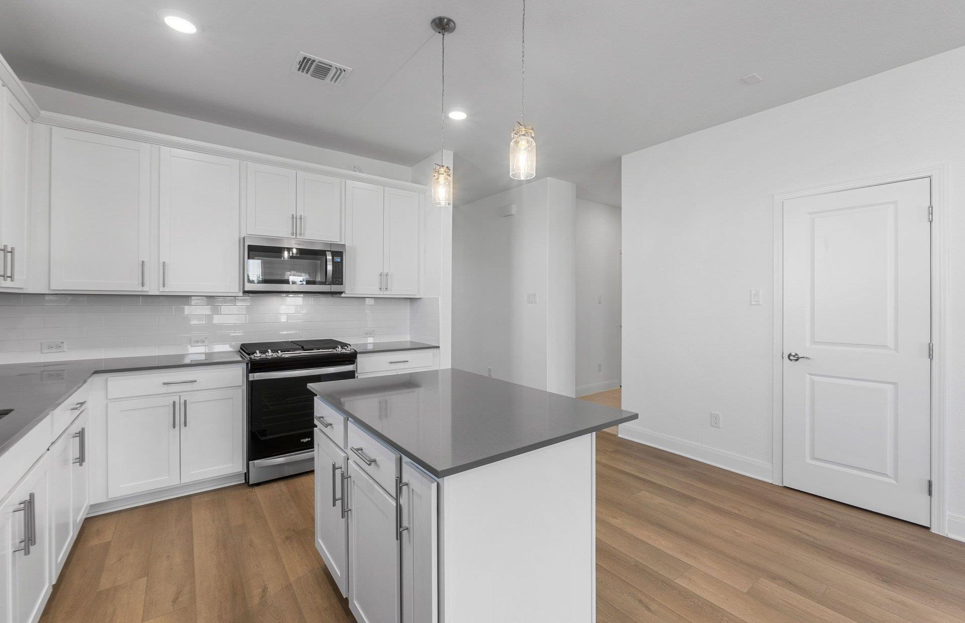 525 Madelines Meadow Ln, Georgetown, TX 78626