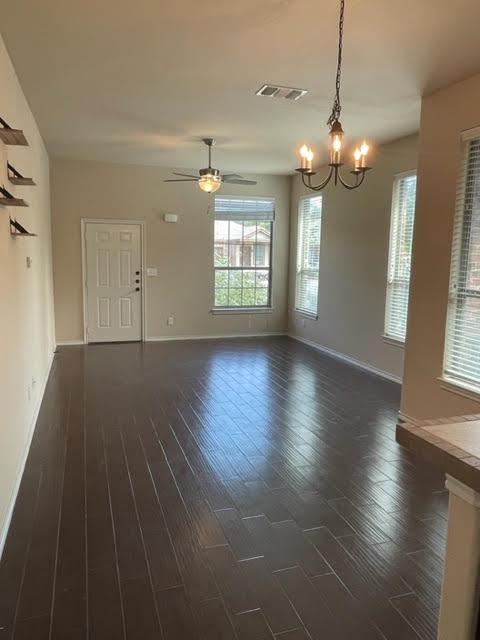 118 Creekside Villa Dr, Kyle, TX 78640