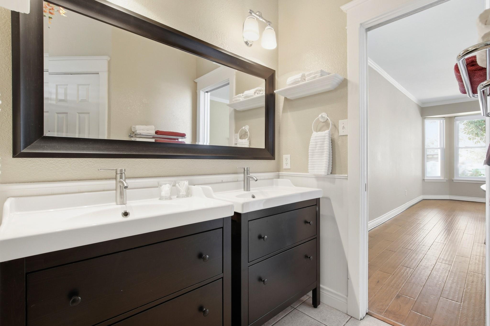 1711 Prairie Hen Cv, Austin, TX 78758