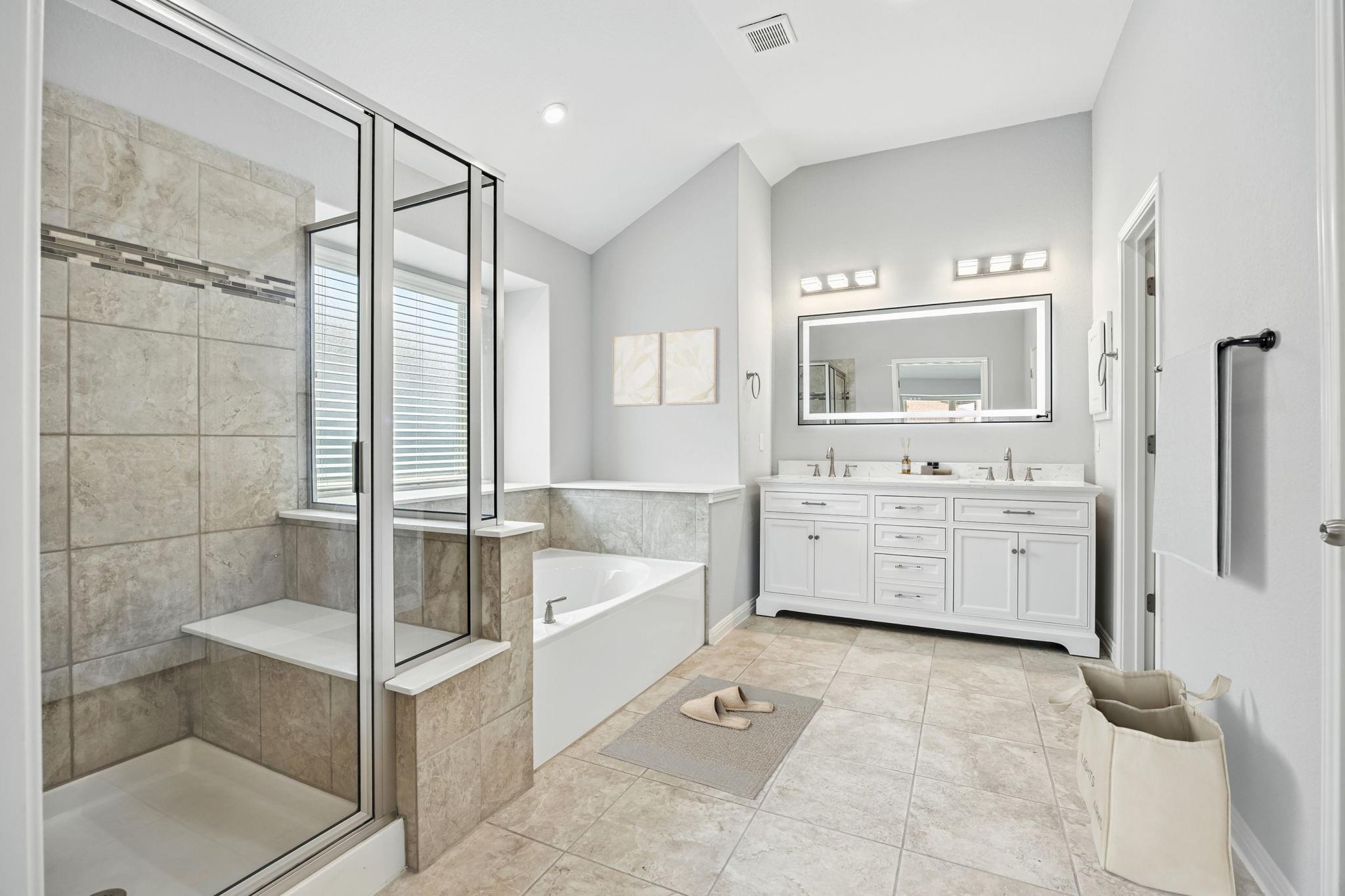 140 W Highfield St, Hutto, TX 78634