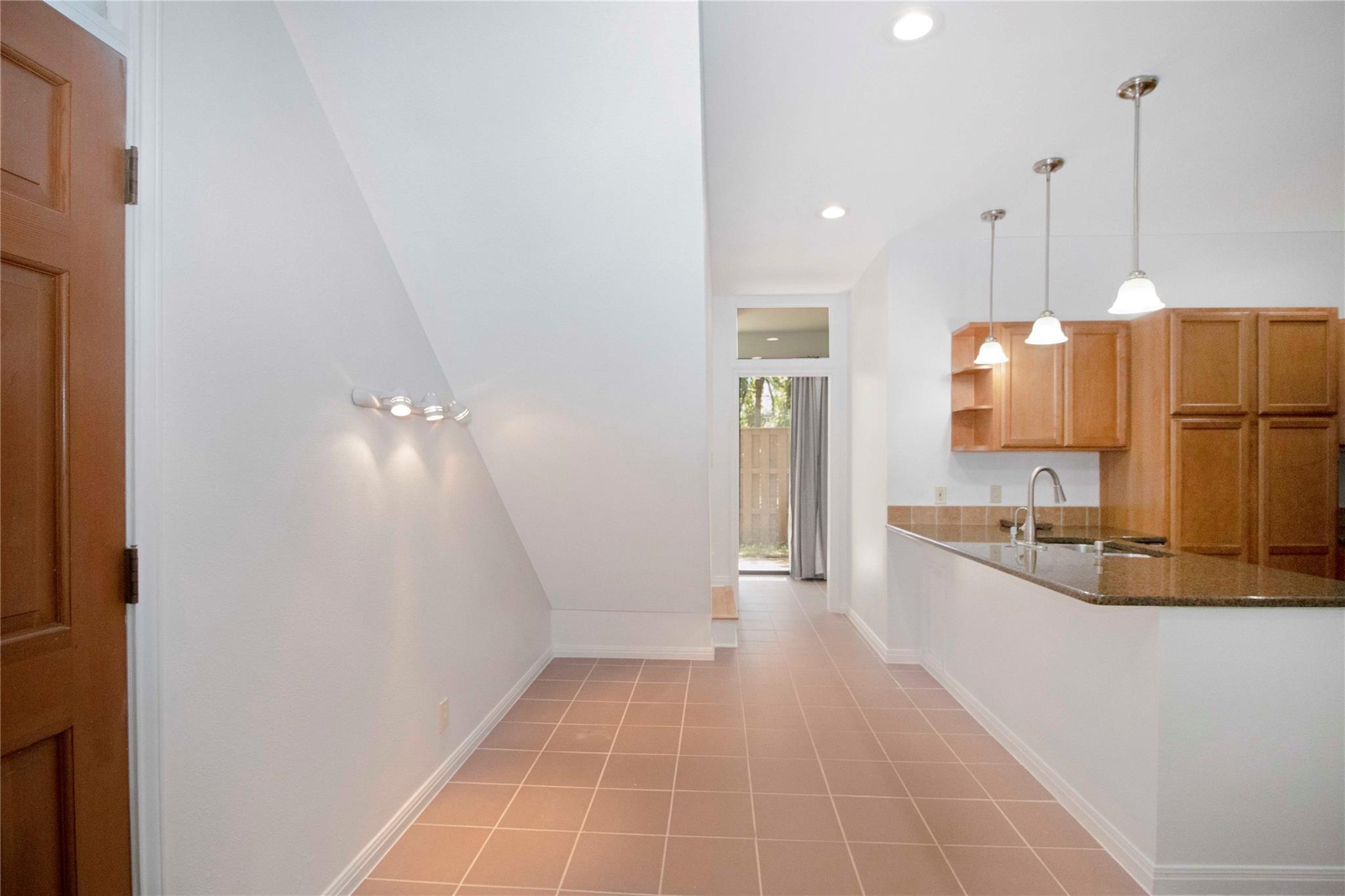 611 E 45th St # 8, Austin, TX 78751