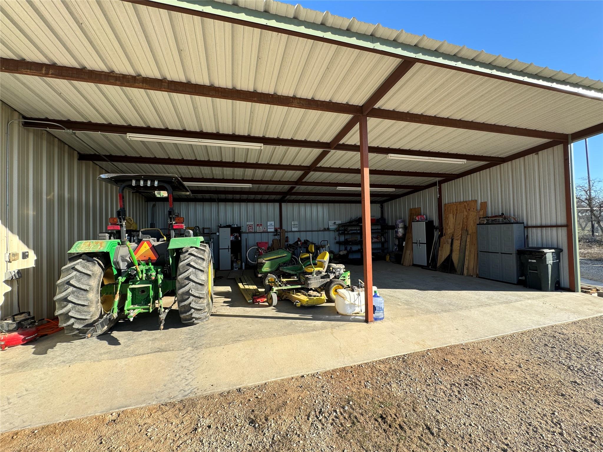 4636 Halsell Ranch Rd, Jacksboro, TX 76458