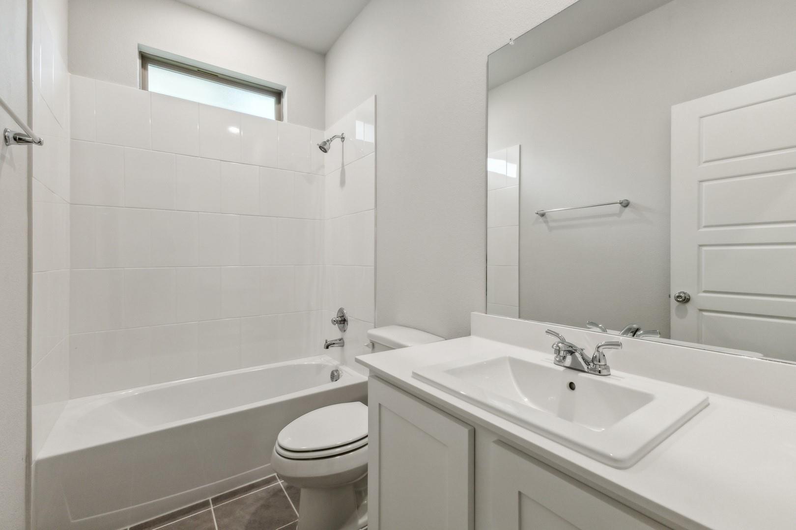 131 Tolo Dr, Elgin, TX 78621