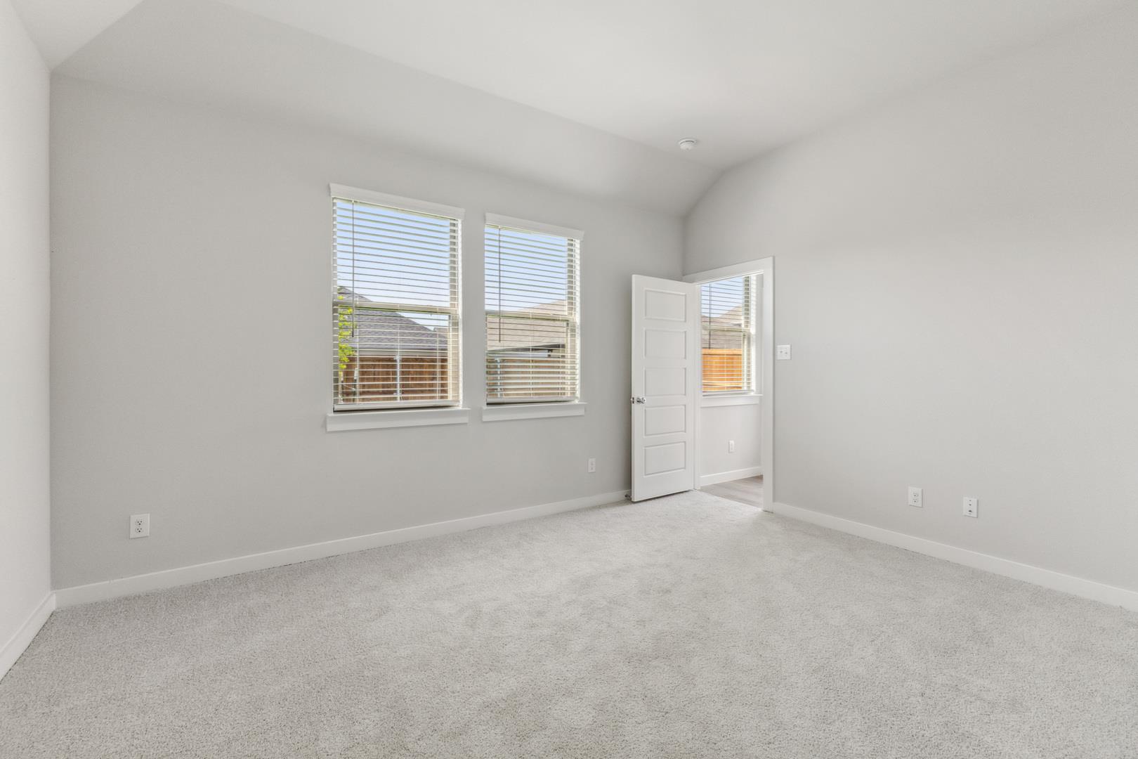 131 Tolo Dr, Elgin, TX 78621