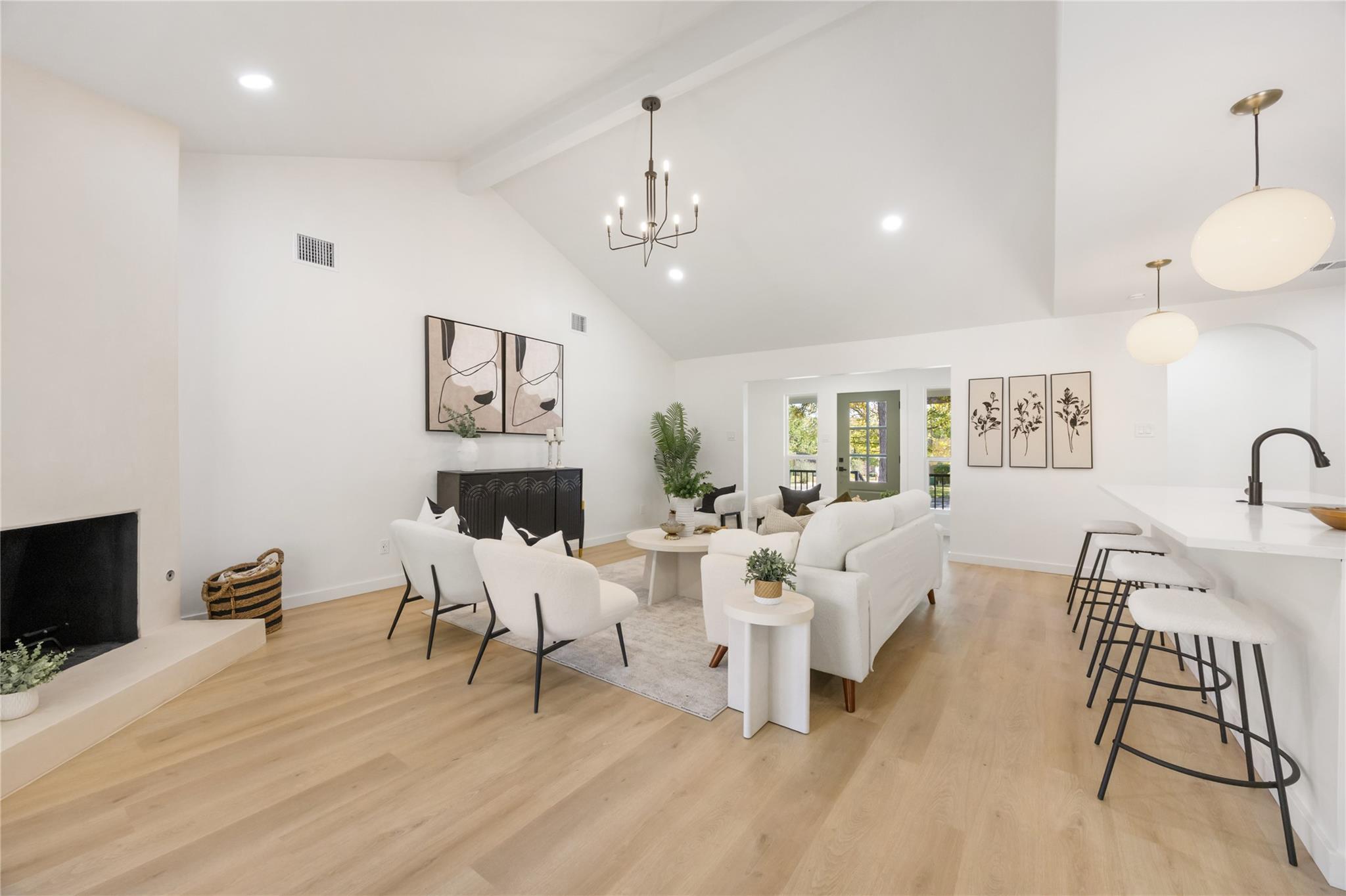 12814 Poquoson Dr, Austin, TX 78727