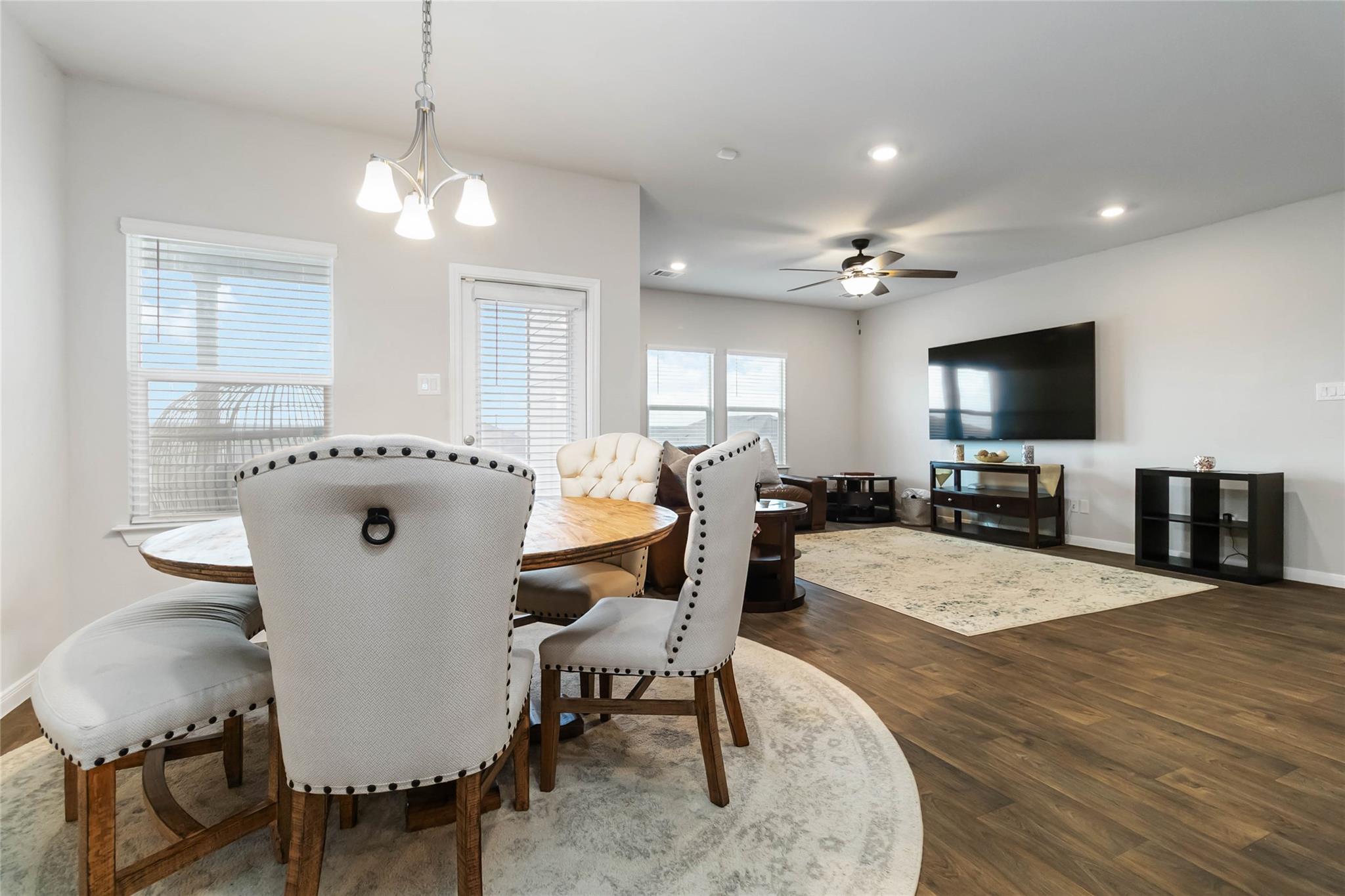 118 Ballyneal Ln, San Marcos, TX 78666