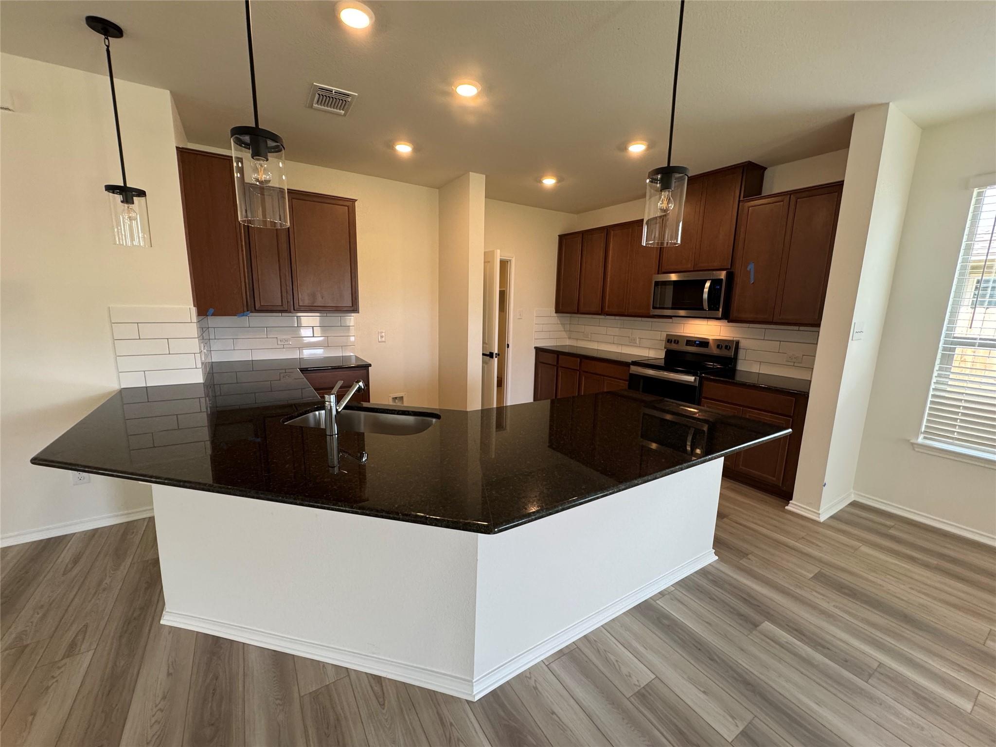 216 Coastal Way, Georgetown, TX 78628