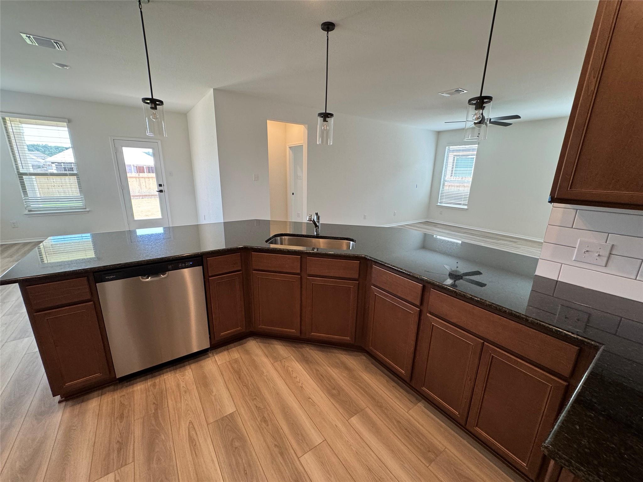 216 Coastal Way, Georgetown, TX 78628