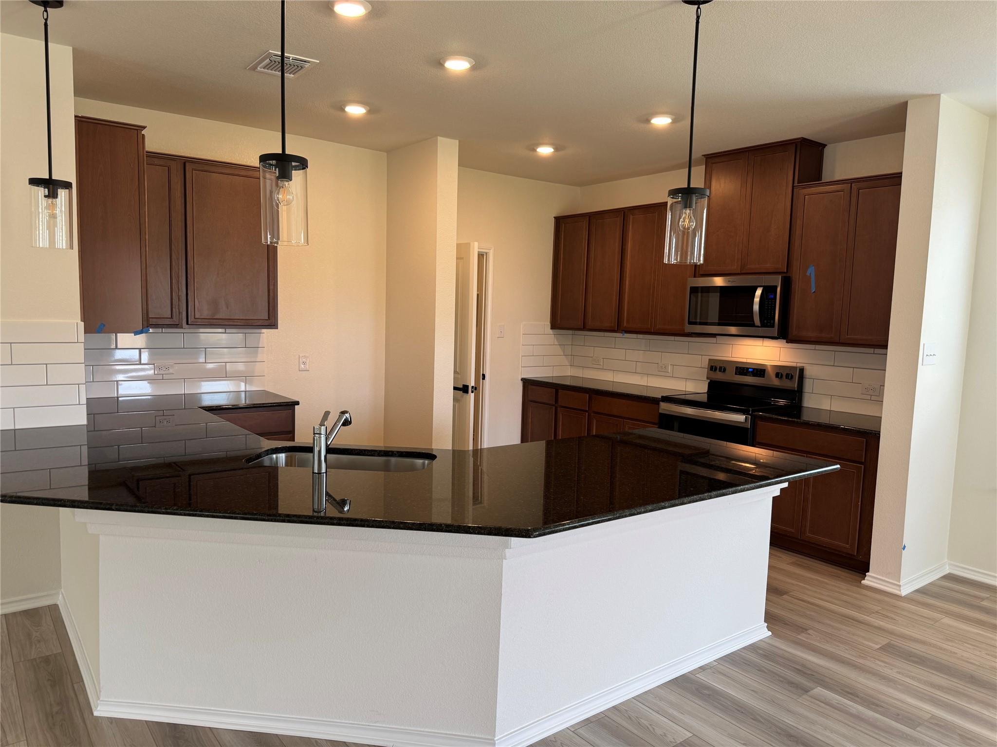 216 Coastal Way, Georgetown, TX 78628