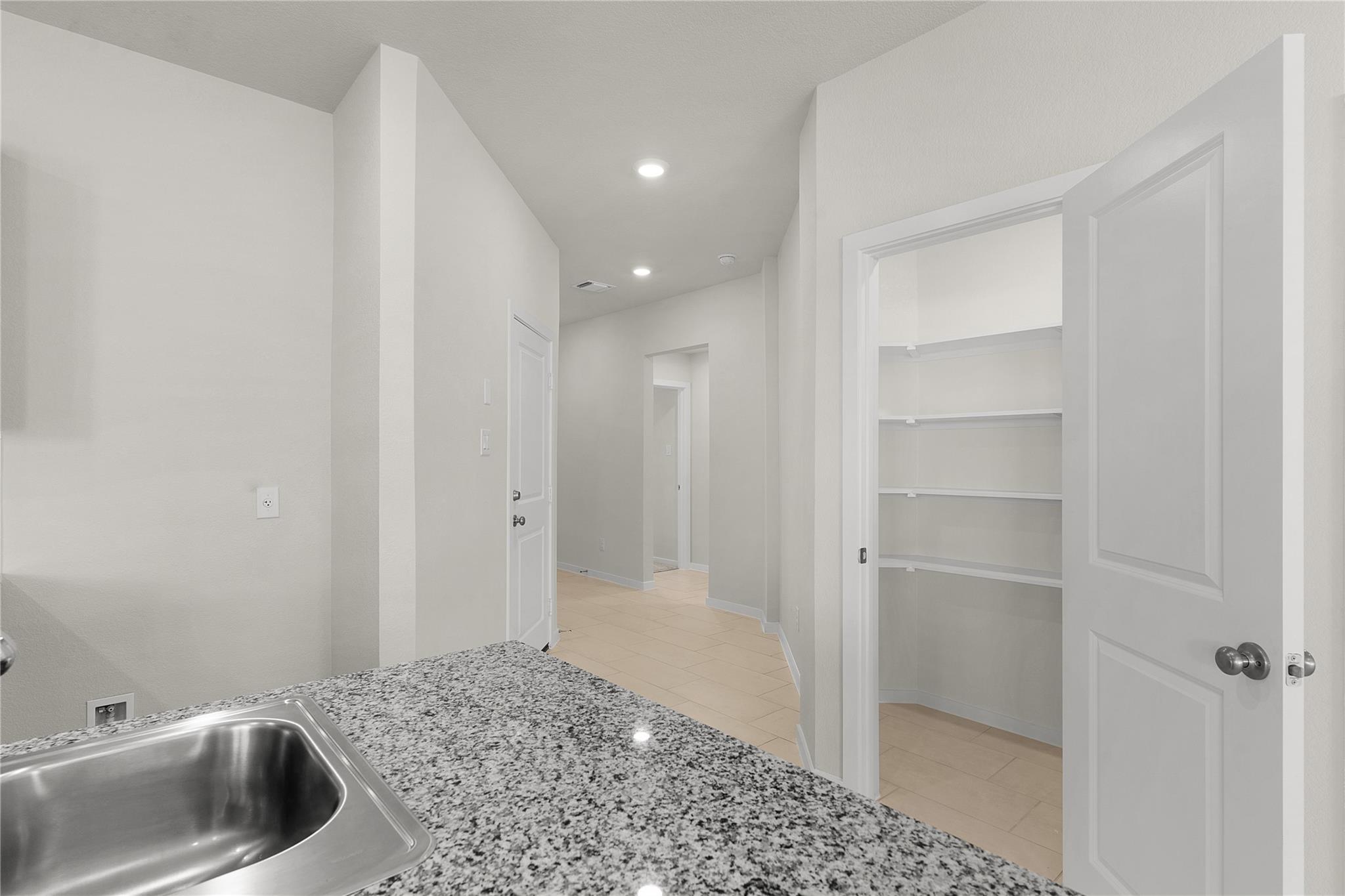 25609 Flora Bella Ln, Elgin, TX 78621