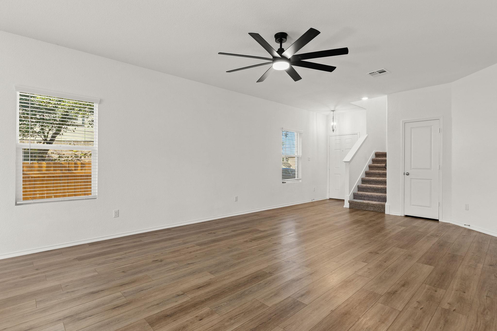 22913 Agave Grove Dr, Lago Vista, TX 78645