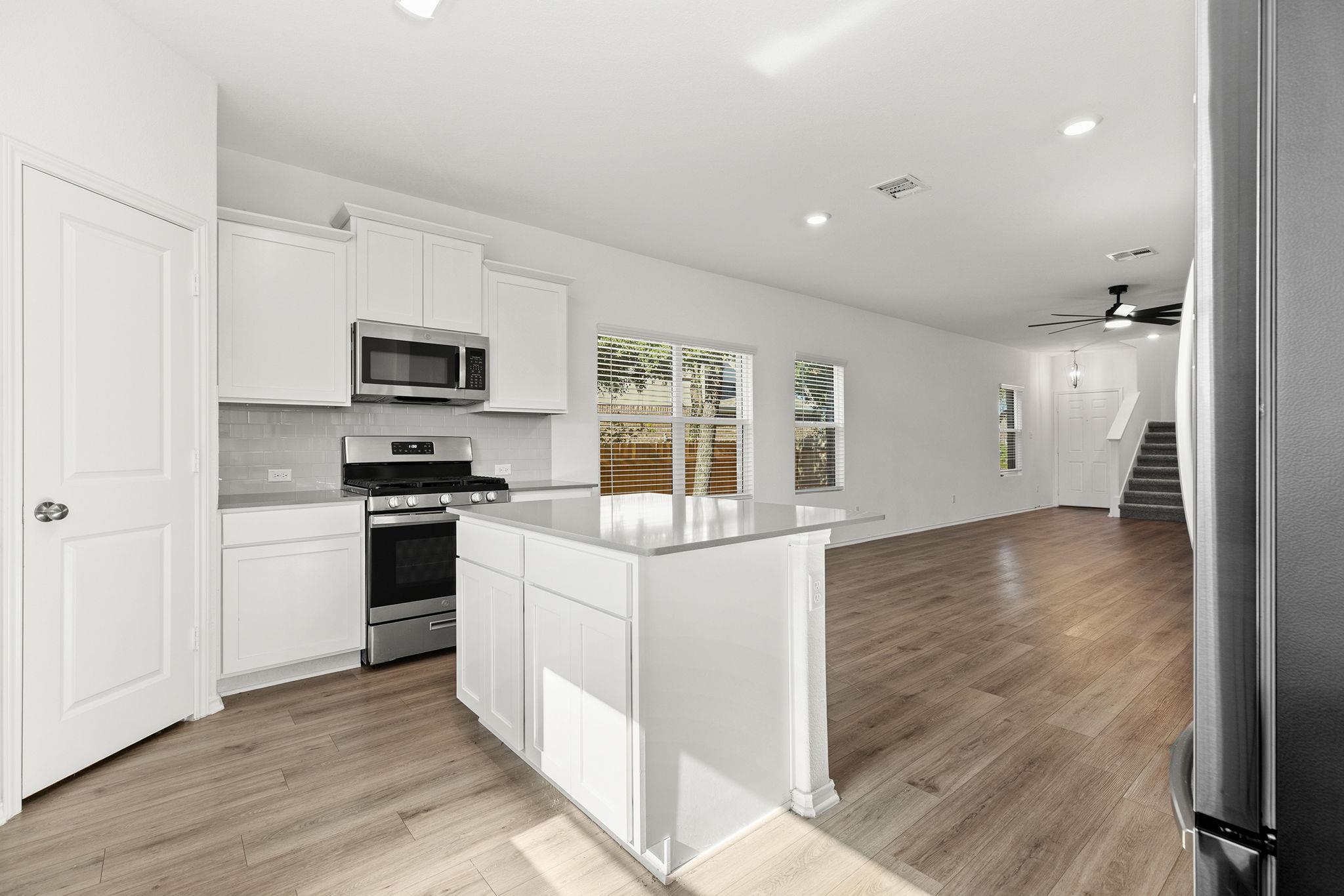 22913 Agave Grove Dr, Lago Vista, TX 78645