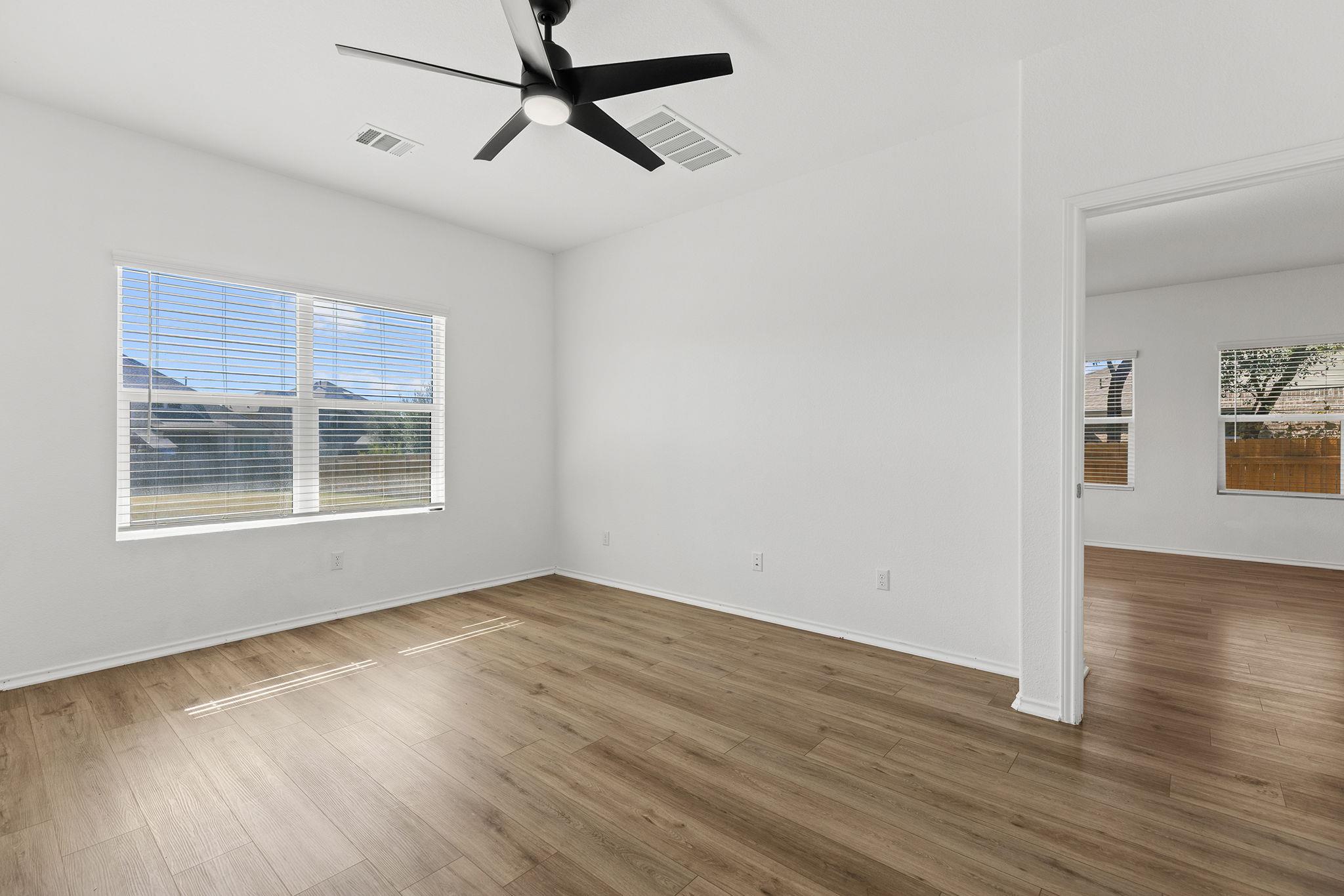 22913 Agave Grove Dr, Lago Vista, TX 78645