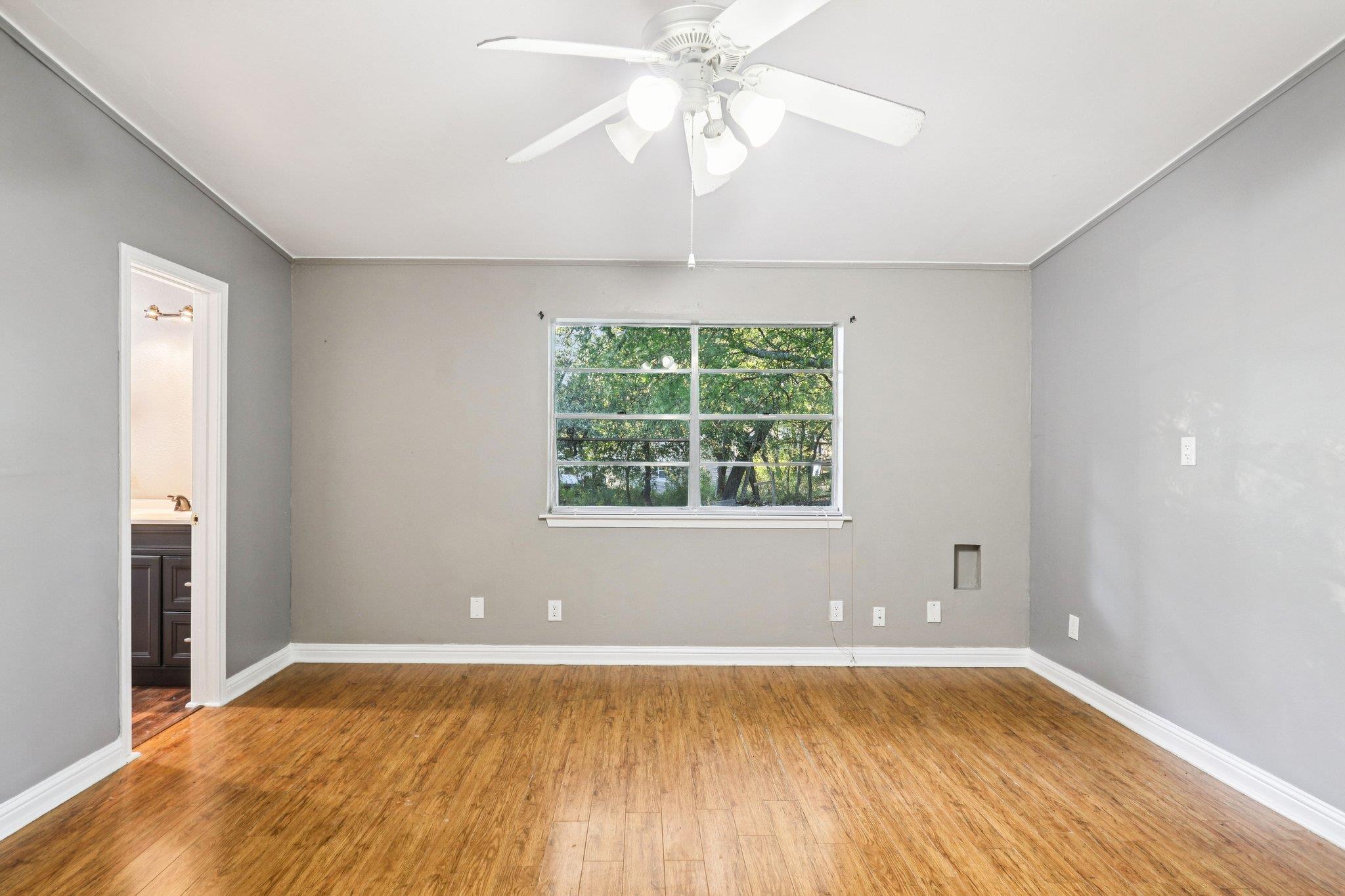 24007 Windy Valley Rd, Leander, TX 78641