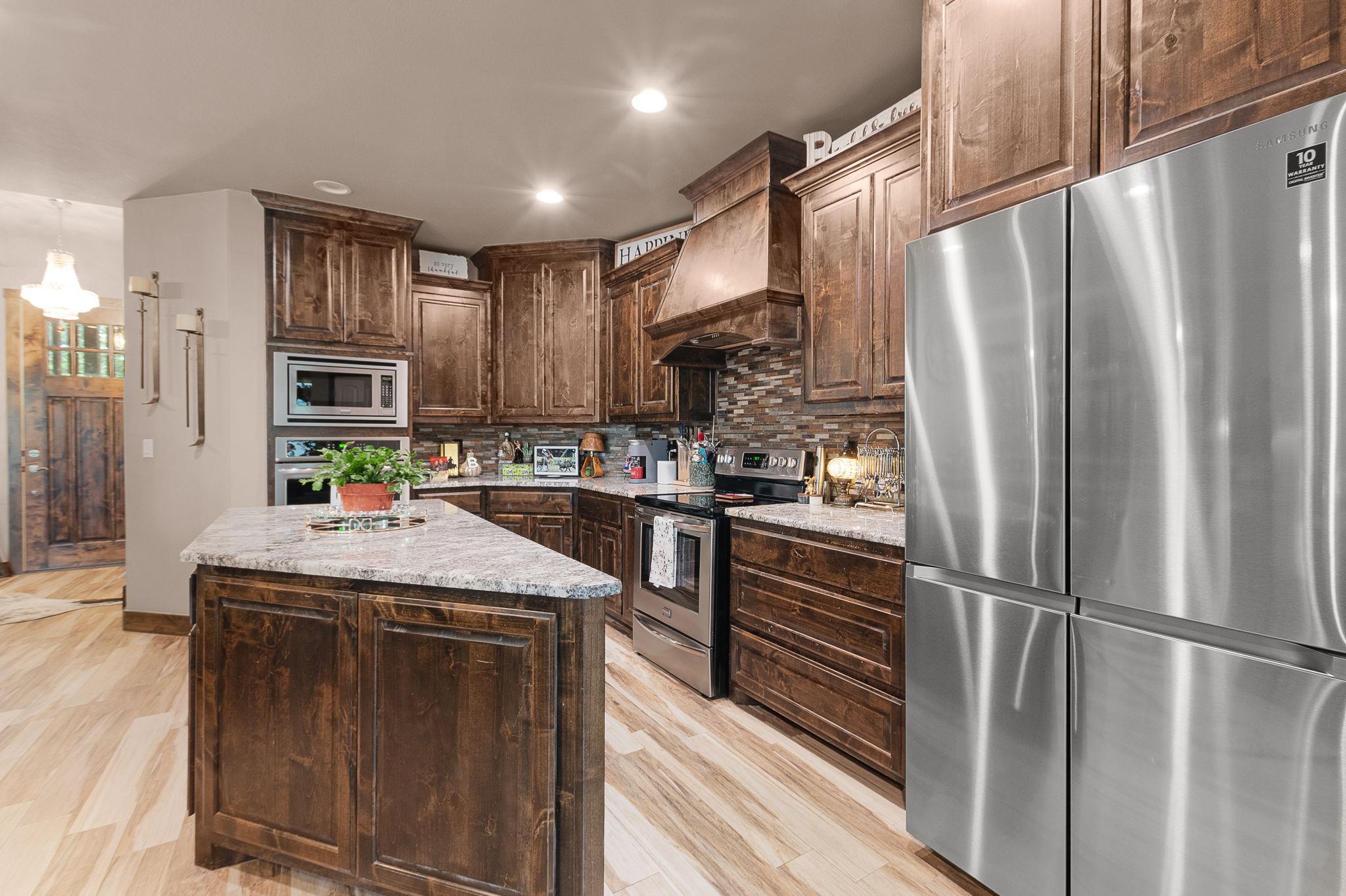 430 Supple Dr, Lampasas, TX 76550