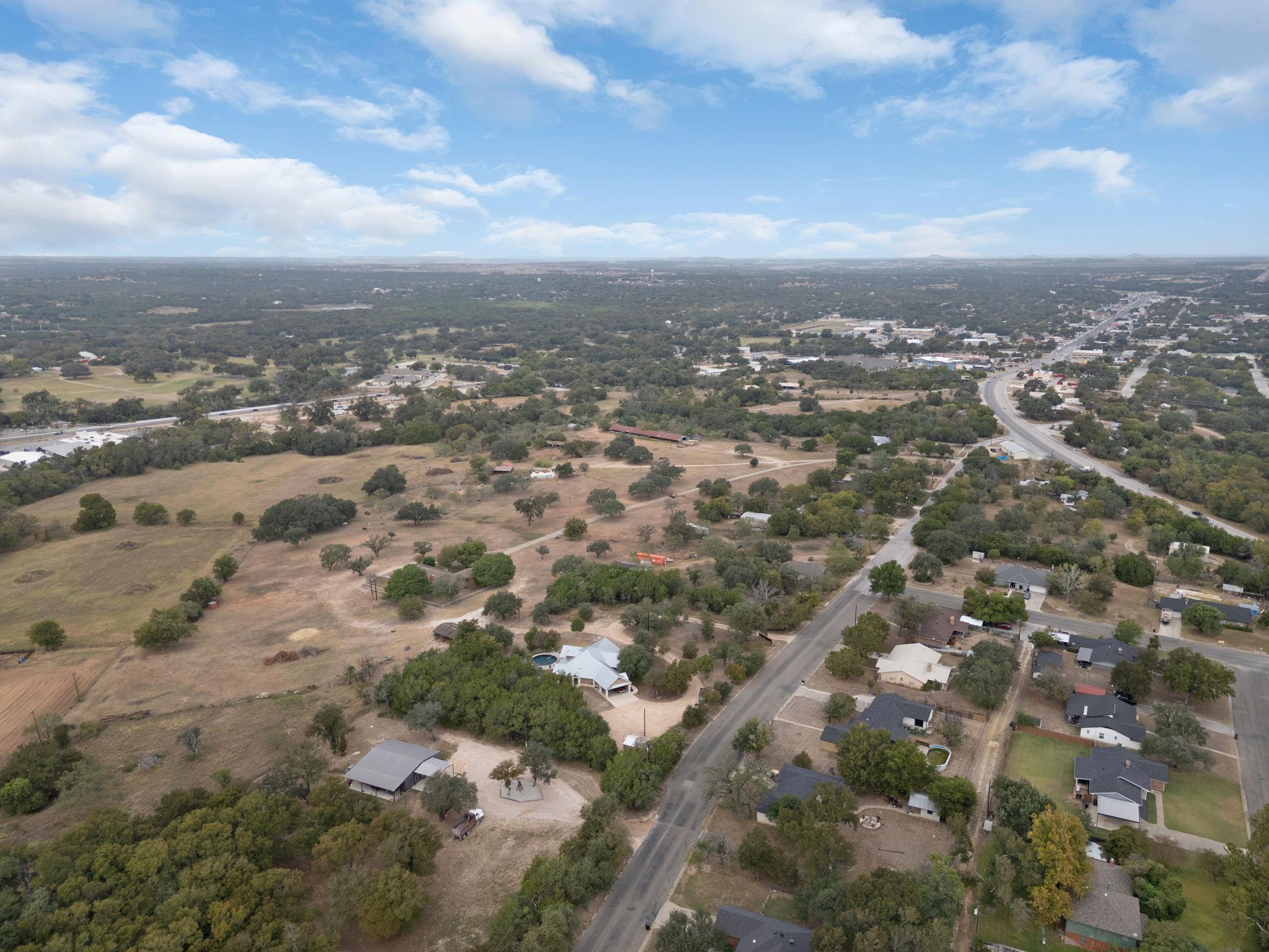 430 Supple Dr, Lampasas, TX 76550