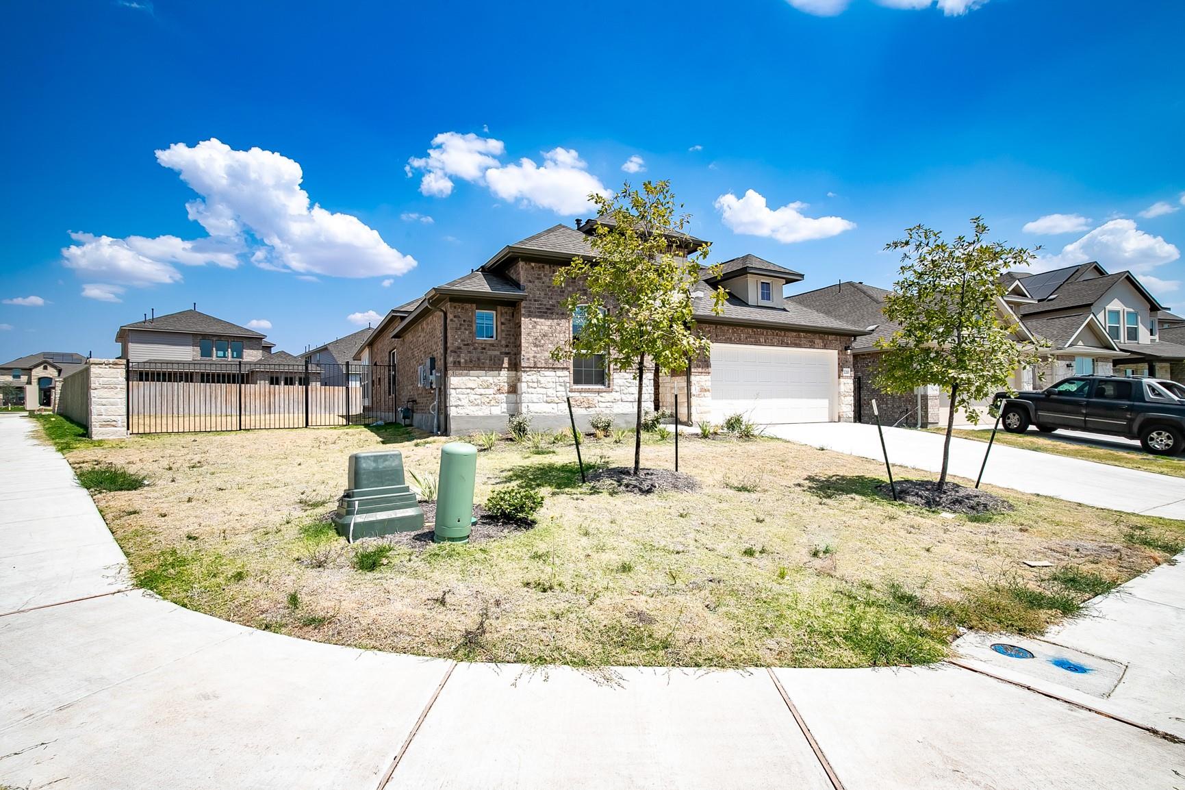 220 Berean Ln, Liberty Hill, TX 78642