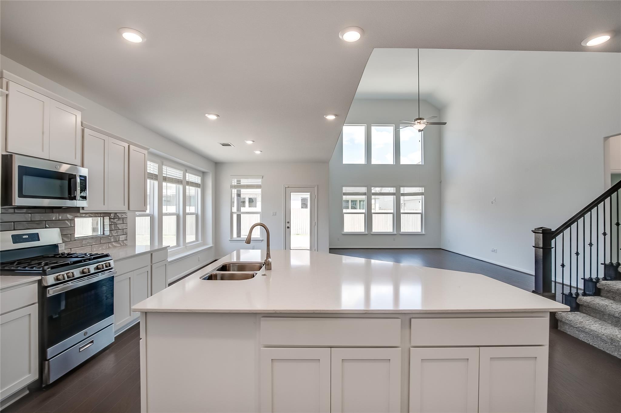 220 Berean Ln, Liberty Hill, TX 78642