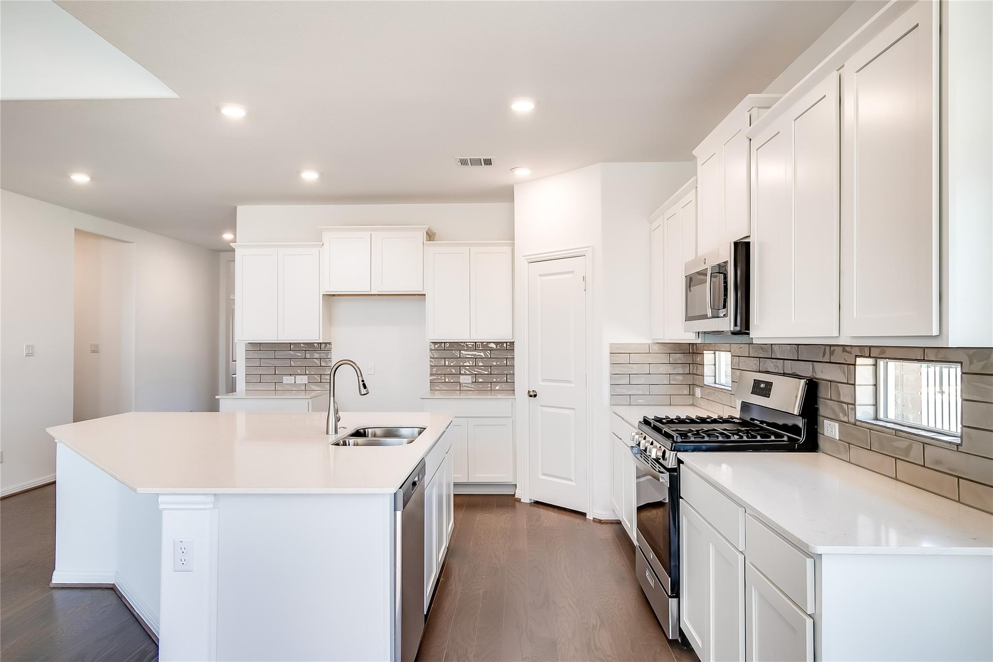 220 Berean Ln, Liberty Hill, TX 78642