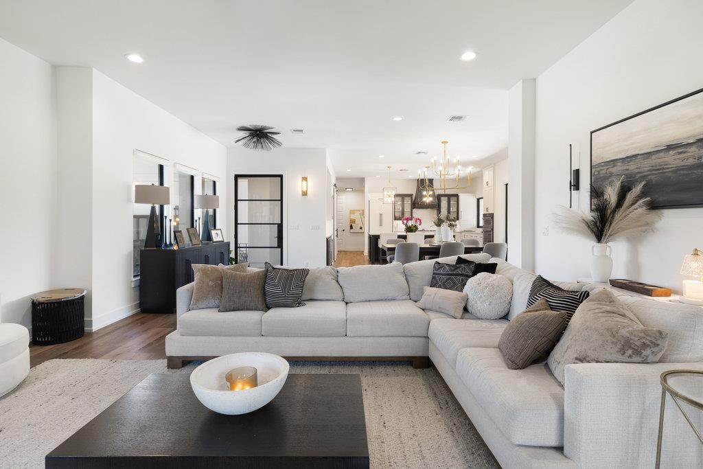 223 Golden Bear Dr, Austin, TX 78738