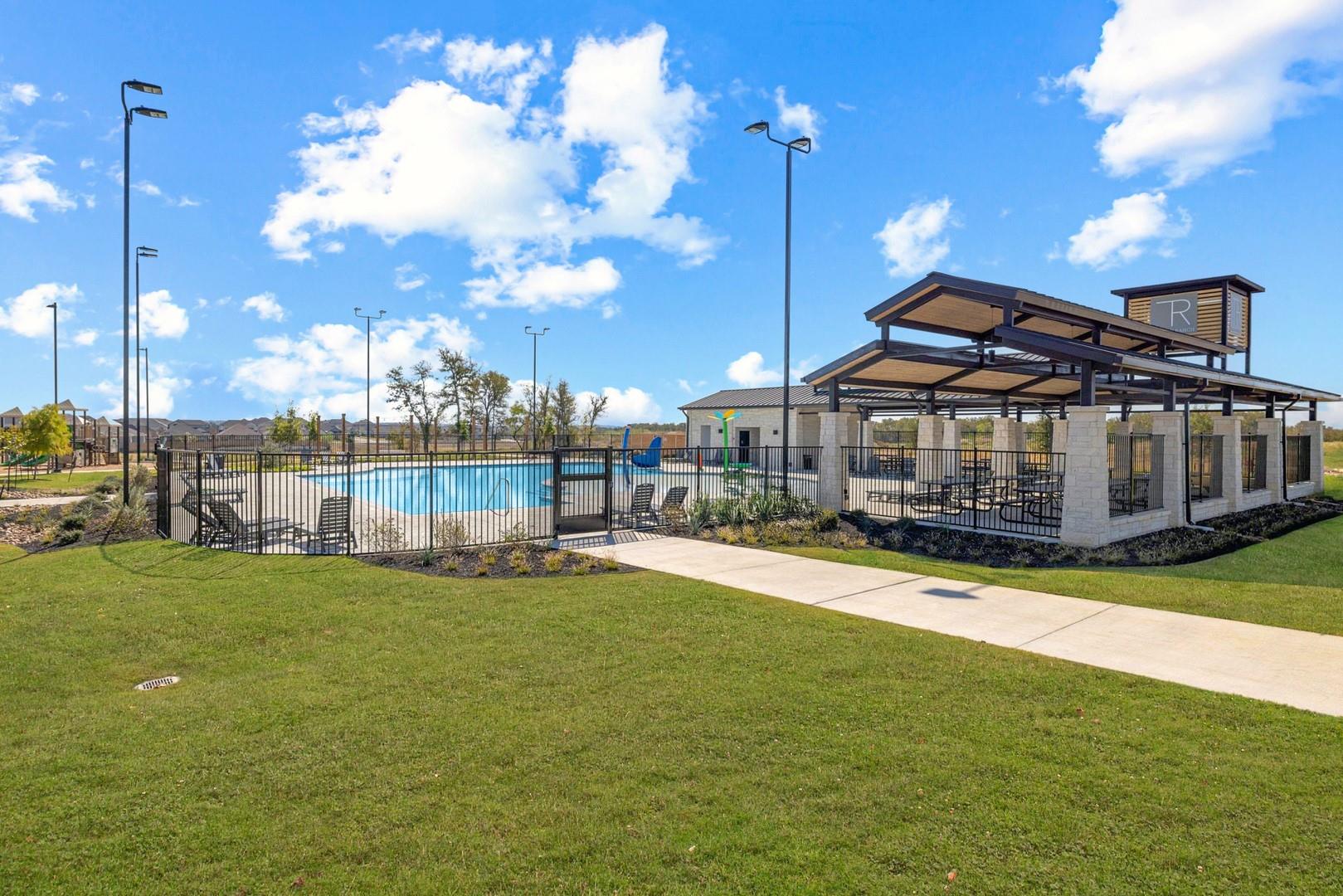 127 Tolo Dr, Elgin, TX 78621