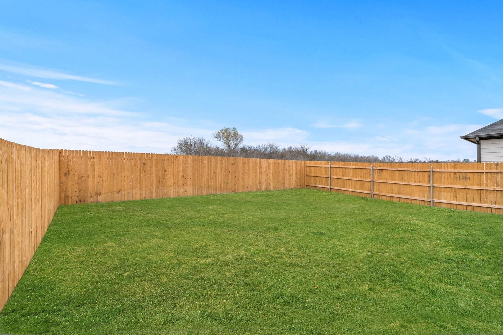 127 Tolo Dr, Elgin, TX 78621