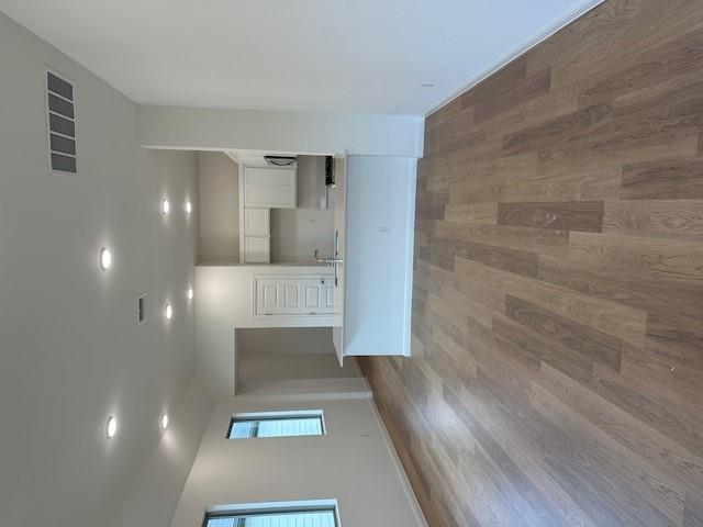 127 Tolo Dr, Elgin, TX 78621