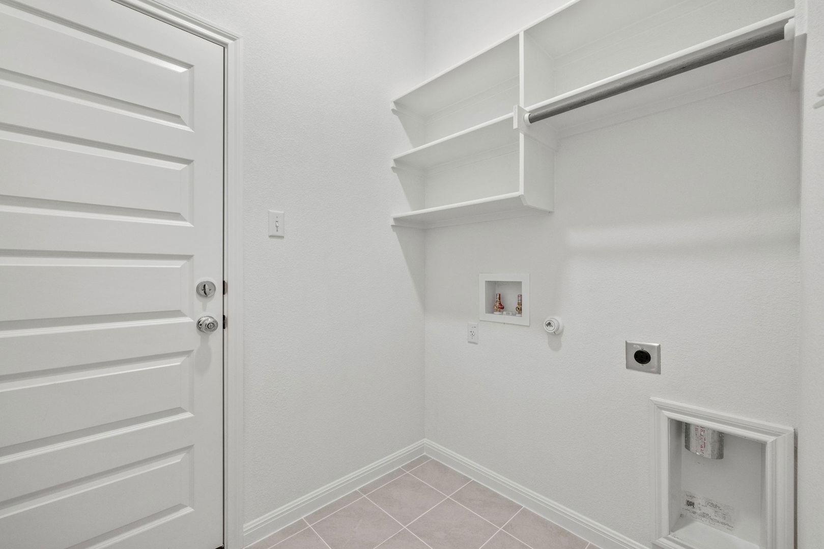 127 Tolo Dr, Elgin, TX 78621