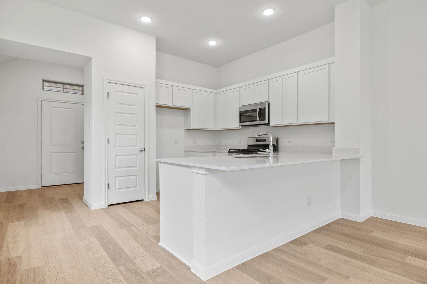 127 Tolo Dr, Elgin, TX 78621