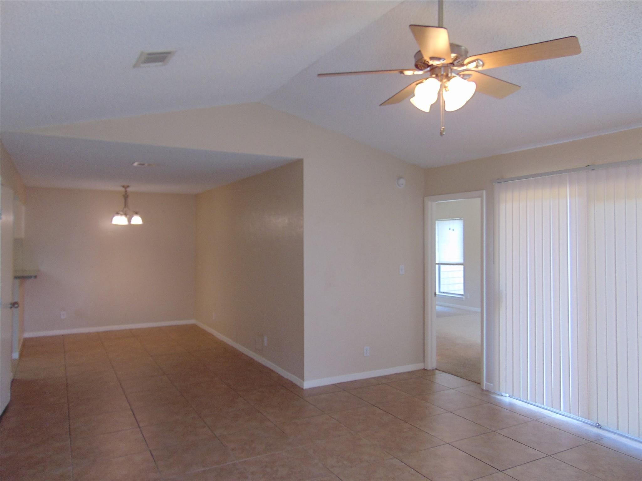 217 Stowaway Cv # B, Lakeway, TX 78734