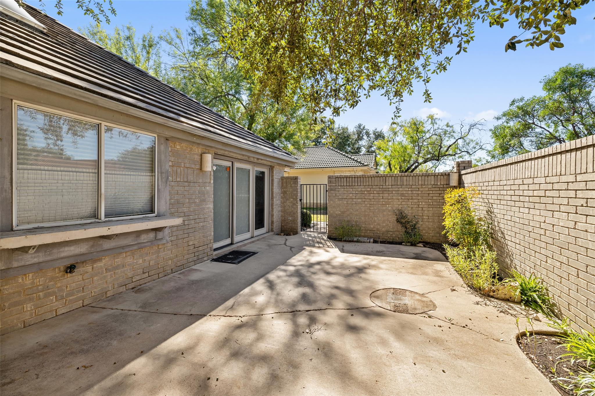 1322 Hi Cir N, Horseshoe Bay, TX 78657