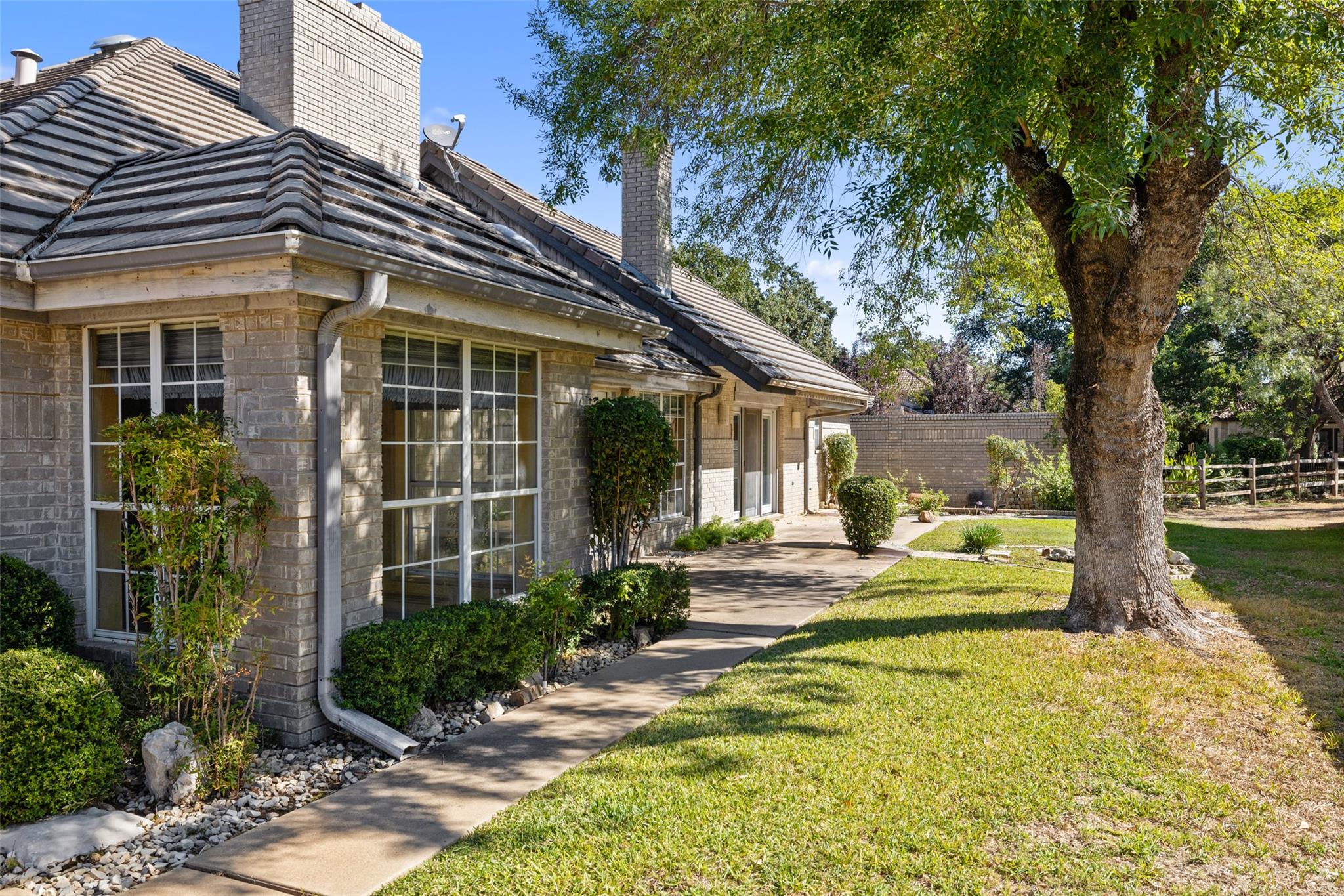 1322 Hi Cir N, Horseshoe Bay, TX 78657